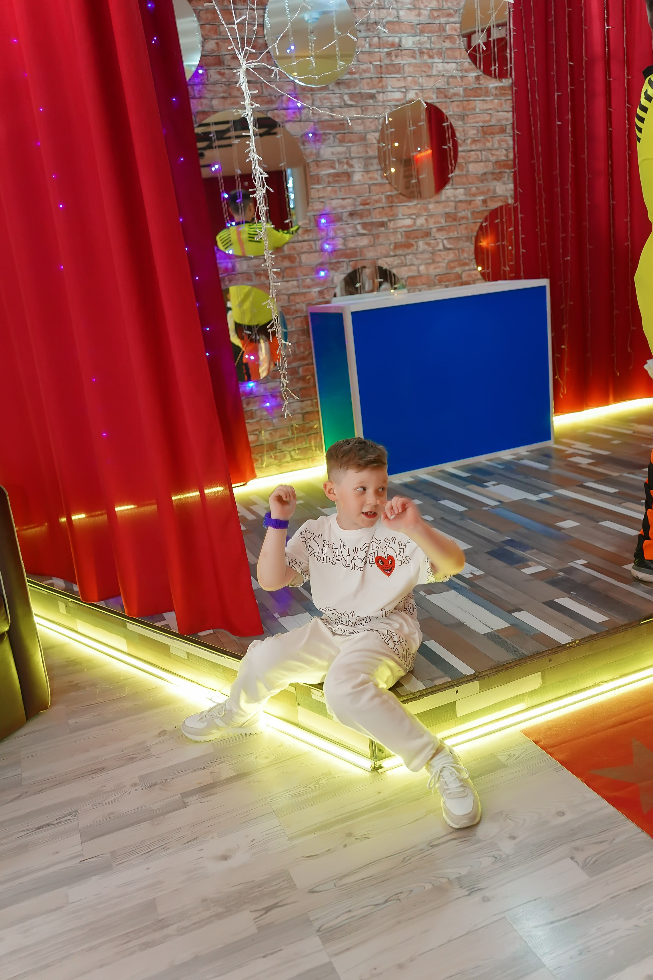 Фотосъемка видеосъёмка фотограф видеооператор новогодних утренников  в. Фотограф, видеооператор Нина Коршунова