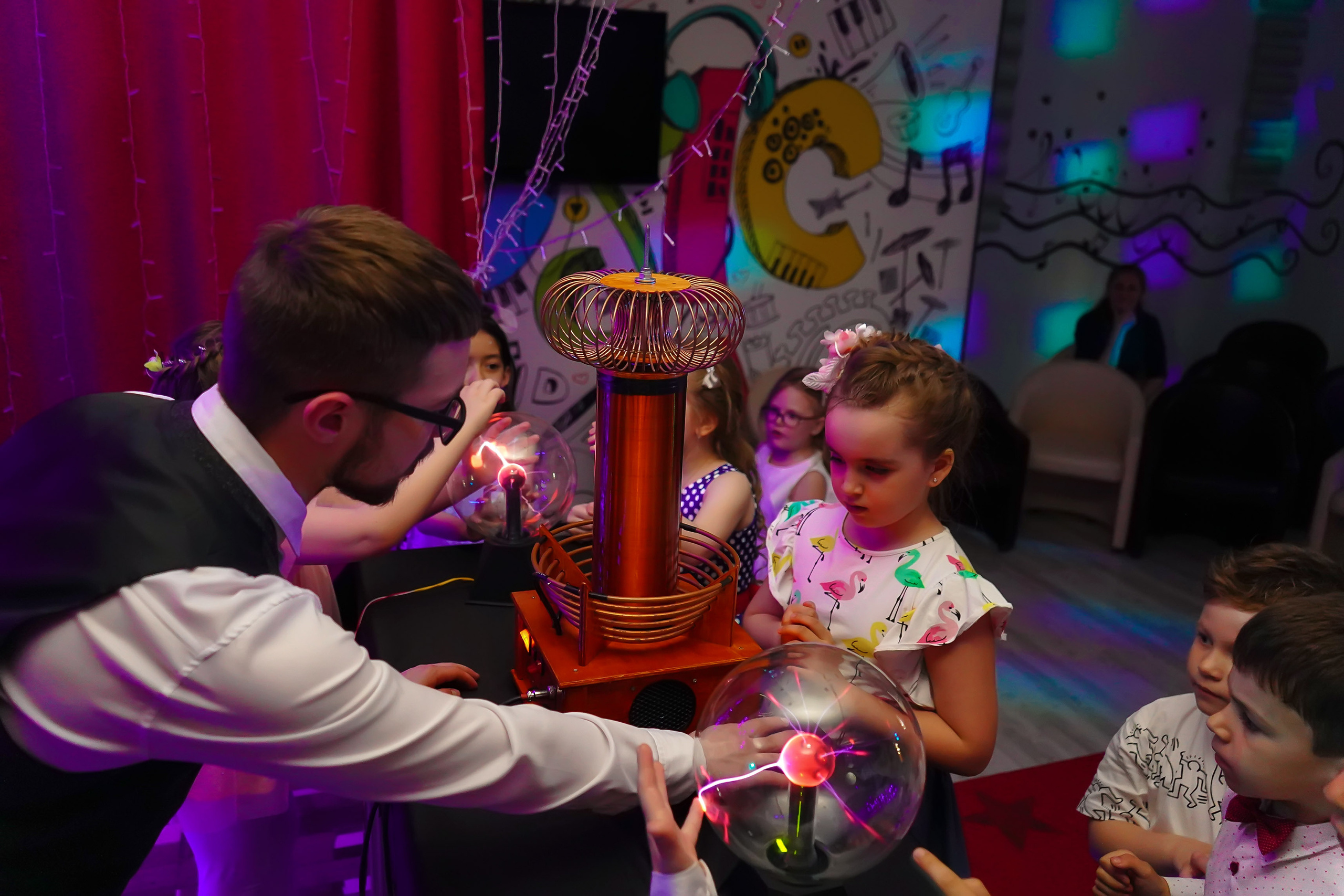 Фотосъемка видеосъёмка фотограф видеооператор новогодних утренников  в. Фотограф, видеооператор Нина Коршунова