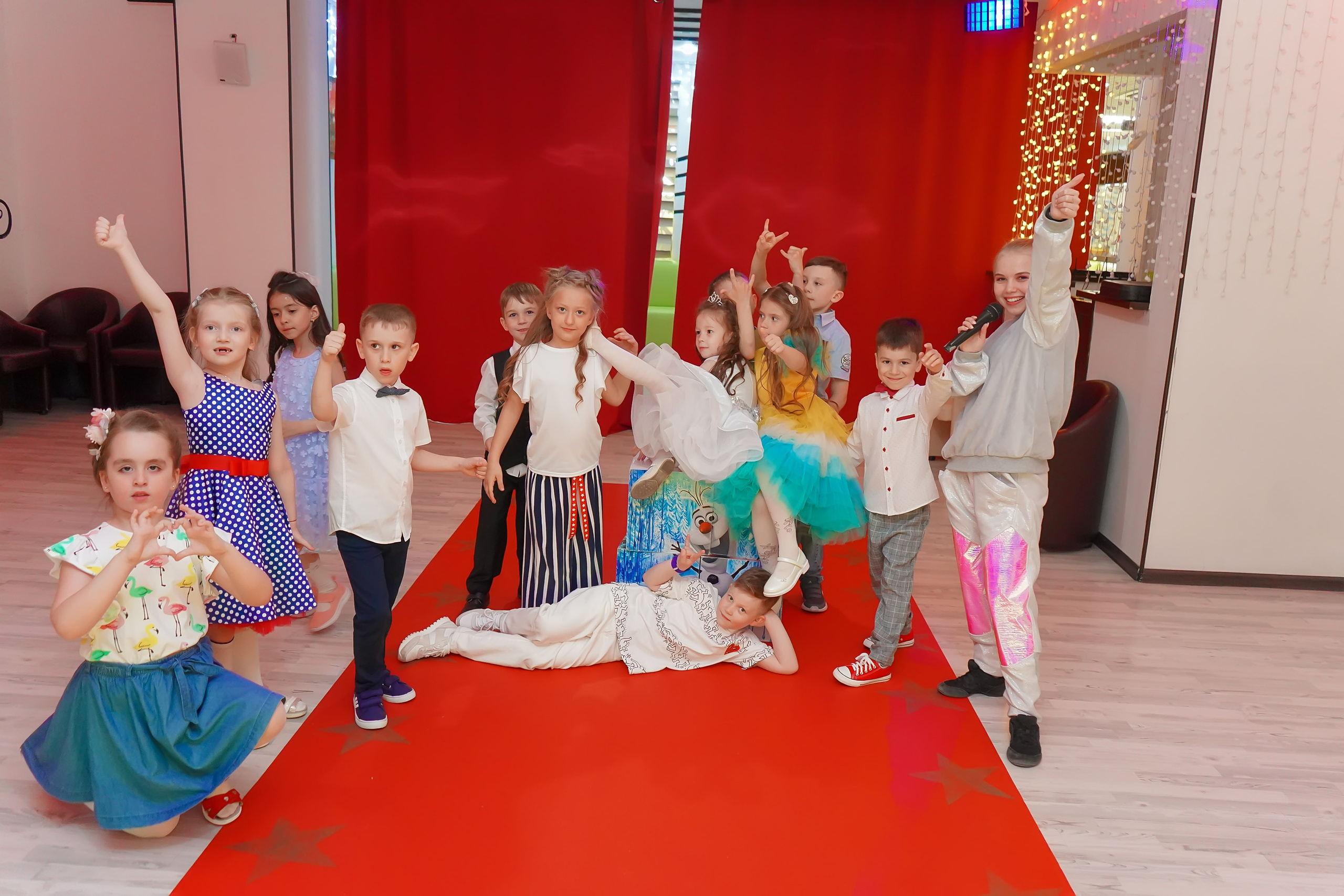 Фотосъемка видеосъёмка фотограф видеооператор новогодних утренников  в. Фотограф, видеооператор Нина Коршунова