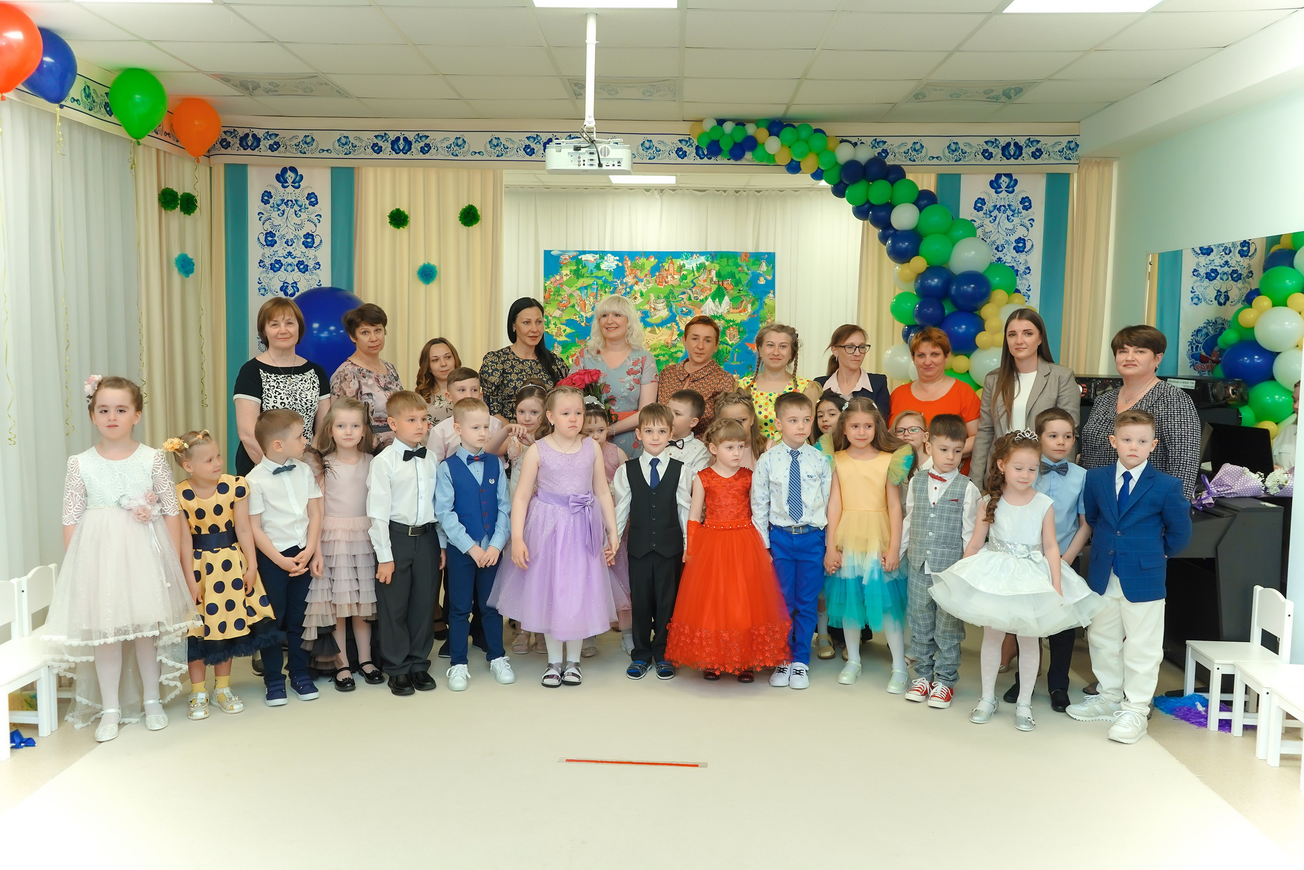 Фотосъемка видеосъёмка фотограф видеооператор новогодних утренников  в. Фотограф, видеооператор Нина Коршунова