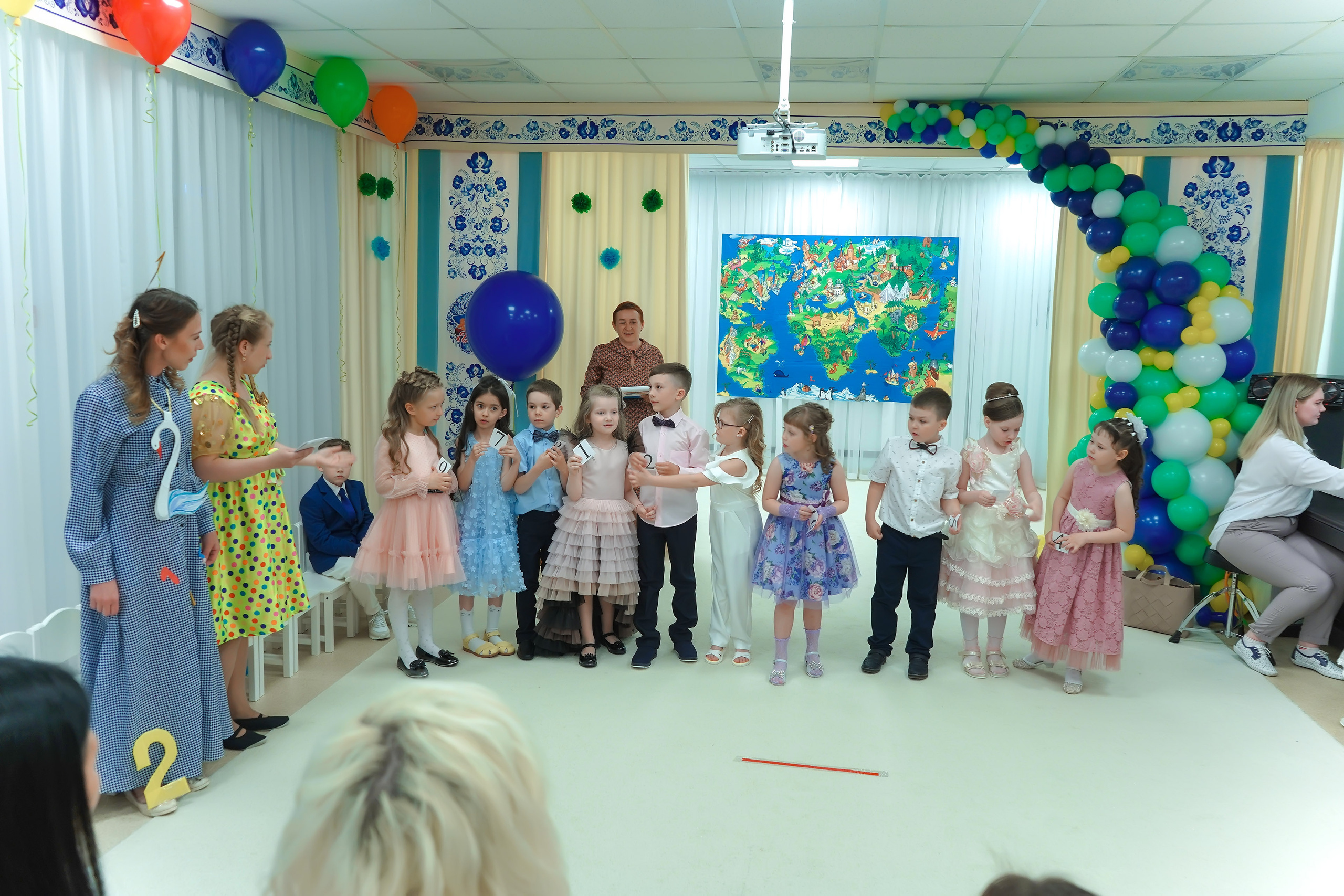 Фотосъемка видеосъёмка фотограф видеооператор новогодних утренников  в. Фотограф, видеооператор Нина Коршунова