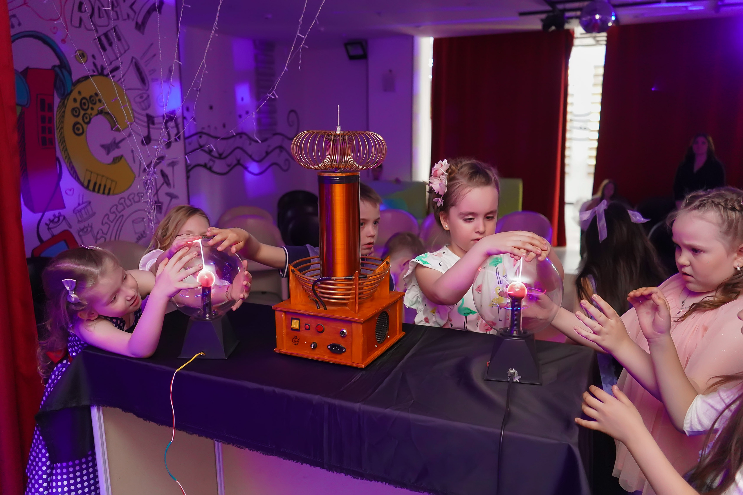 Фотосъемка видеосъёмка фотограф видеооператор новогодних утренников  в. Фотограф, видеооператор Нина Коршунова