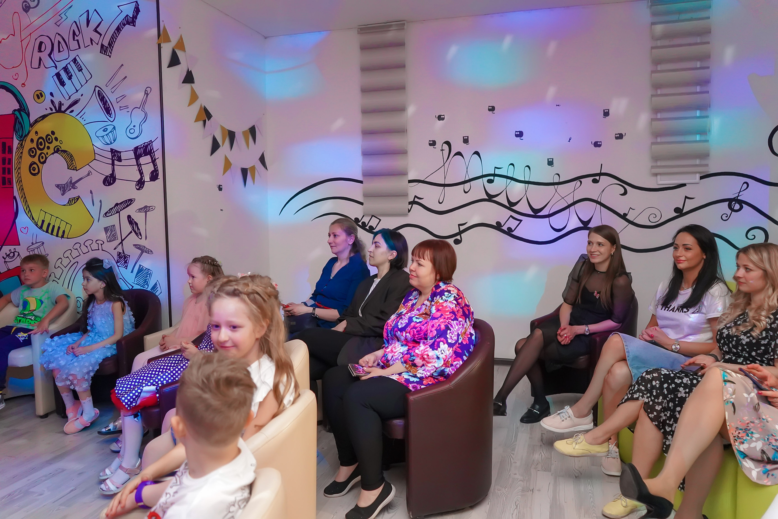 Фотосъемка видеосъёмка фотограф видеооператор новогодних утренников  в. Фотограф, видеооператор Нина Коршунова