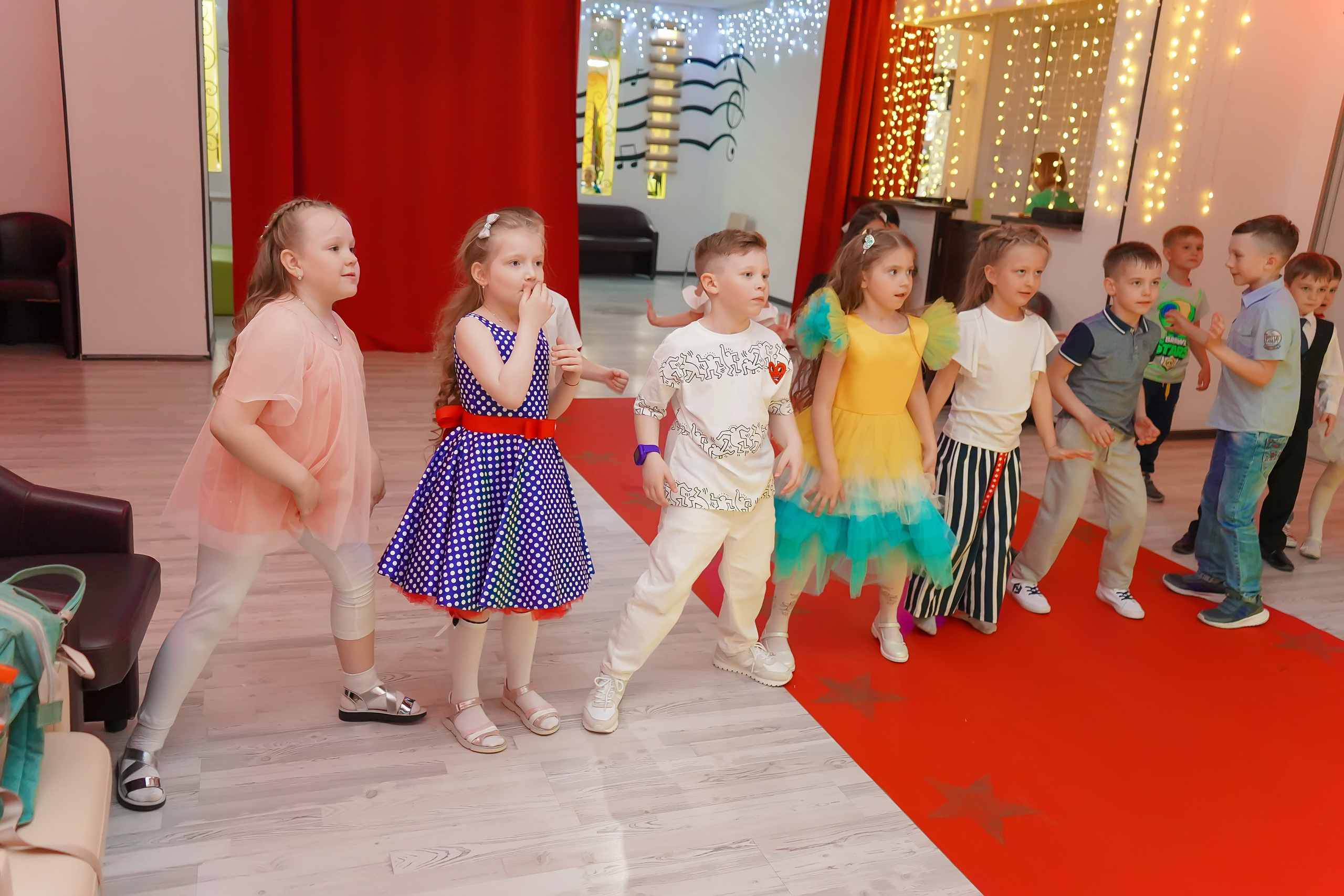 Фотосъемка видеосъёмка фотограф видеооператор новогодних утренников  в. Фотограф, видеооператор Нина Коршунова