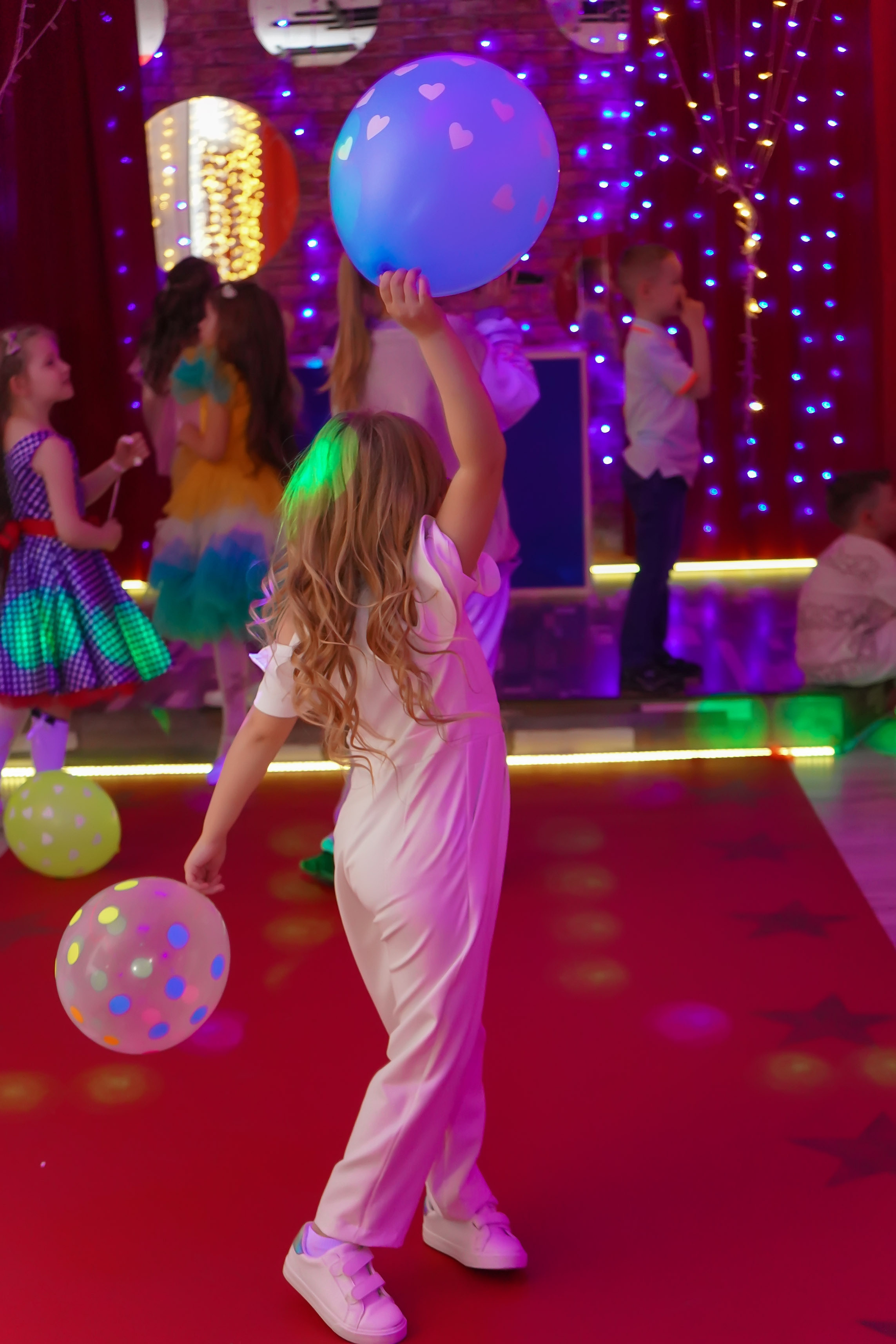 Фотосъемка видеосъёмка фотограф видеооператор новогодних утренников  в. Фотограф, видеооператор Нина Коршунова