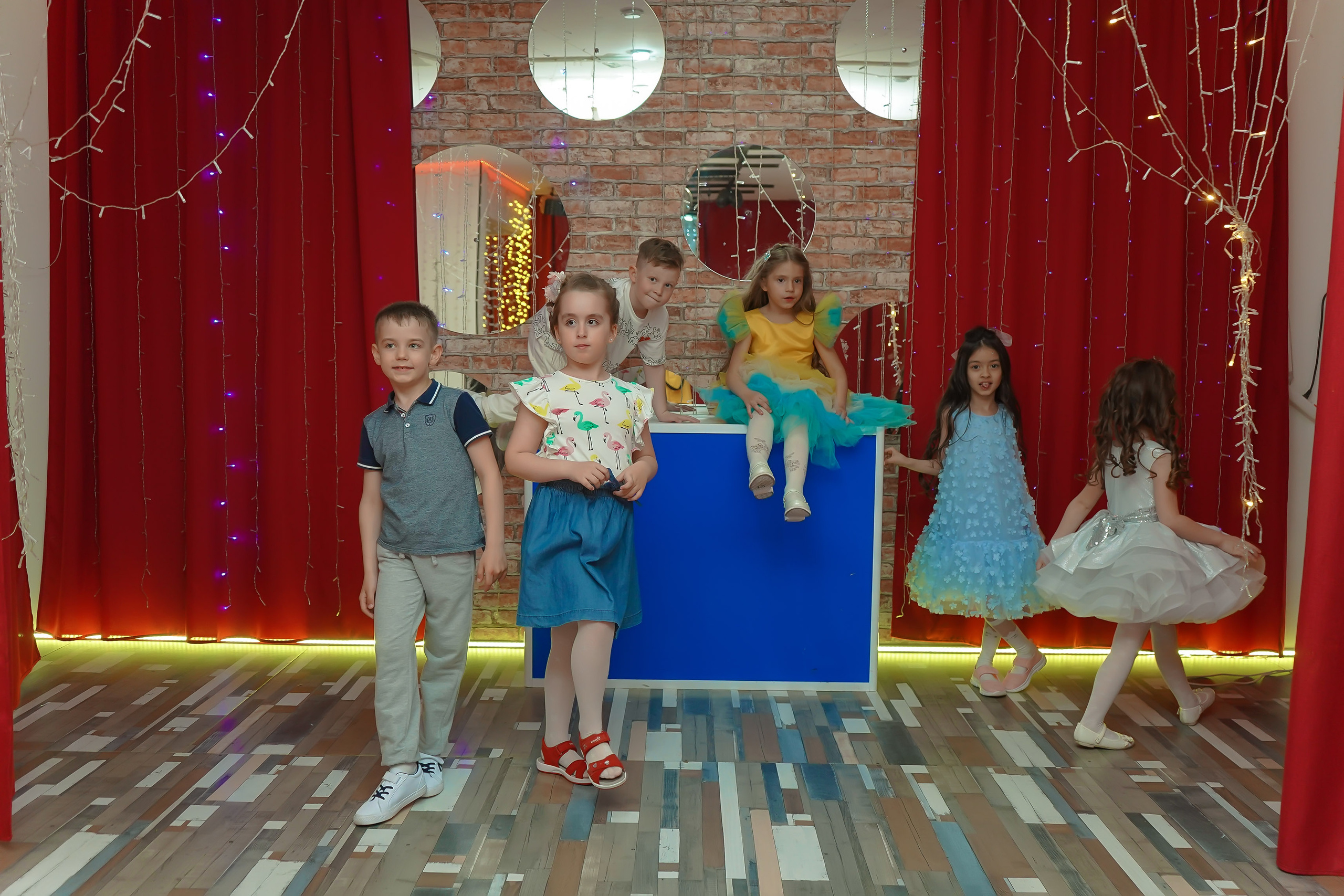 Фотосъемка видеосъёмка фотограф видеооператор новогодних утренников  в. Фотограф, видеооператор Нина Коршунова