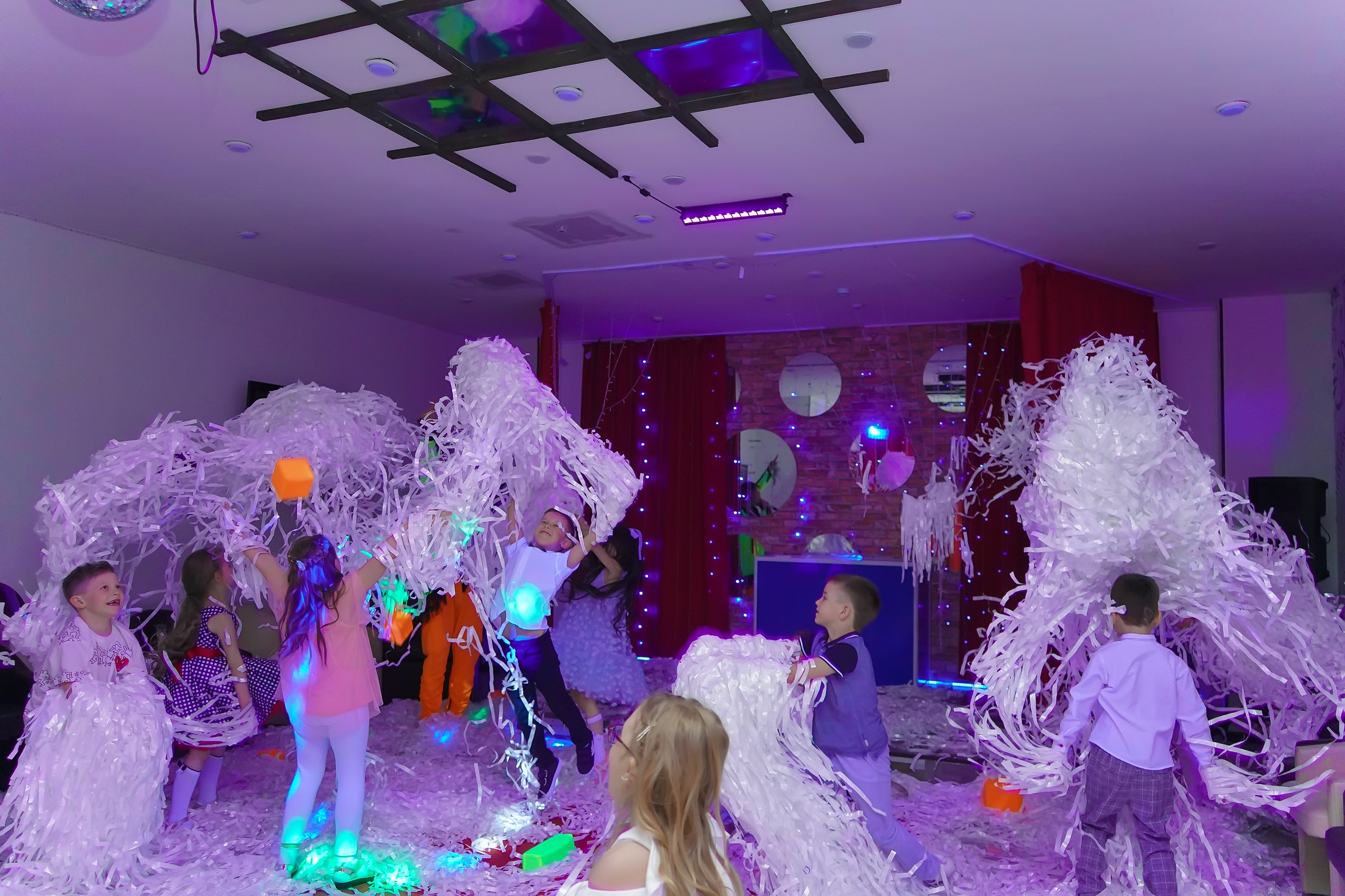 Фотосъемка видеосъёмка фотограф видеооператор новогодних утренников  в. Фотограф, видеооператор Нина Коршунова