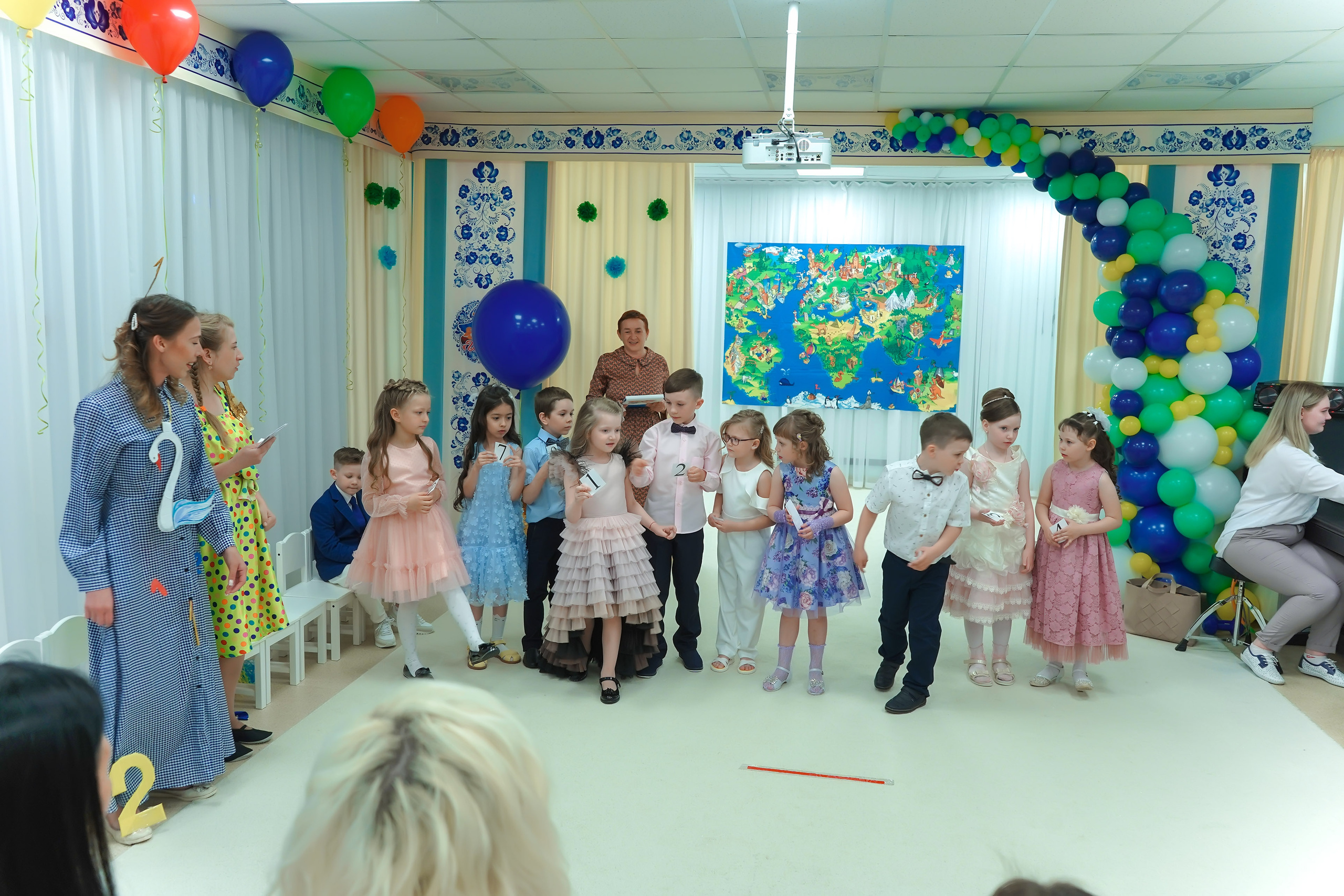 Фотосъемка видеосъёмка фотограф видеооператор новогодних утренников  в. Фотограф, видеооператор Нина Коршунова