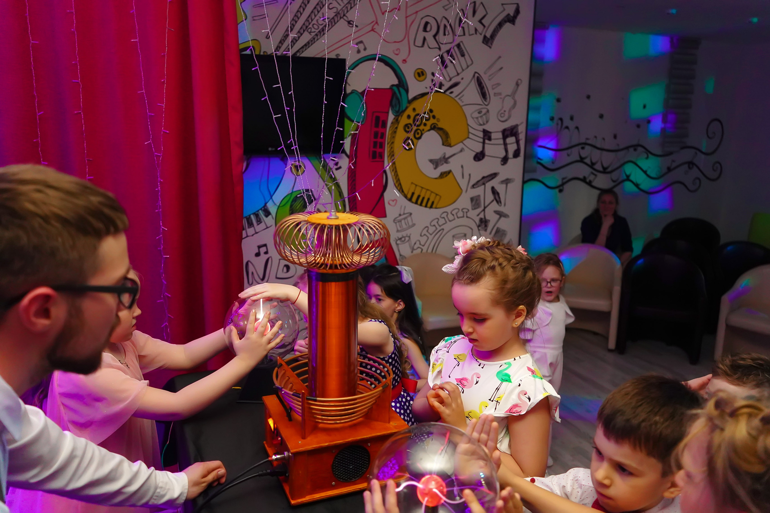 Фотосъемка видеосъёмка фотограф видеооператор новогодних утренников  в. Фотограф, видеооператор Нина Коршунова