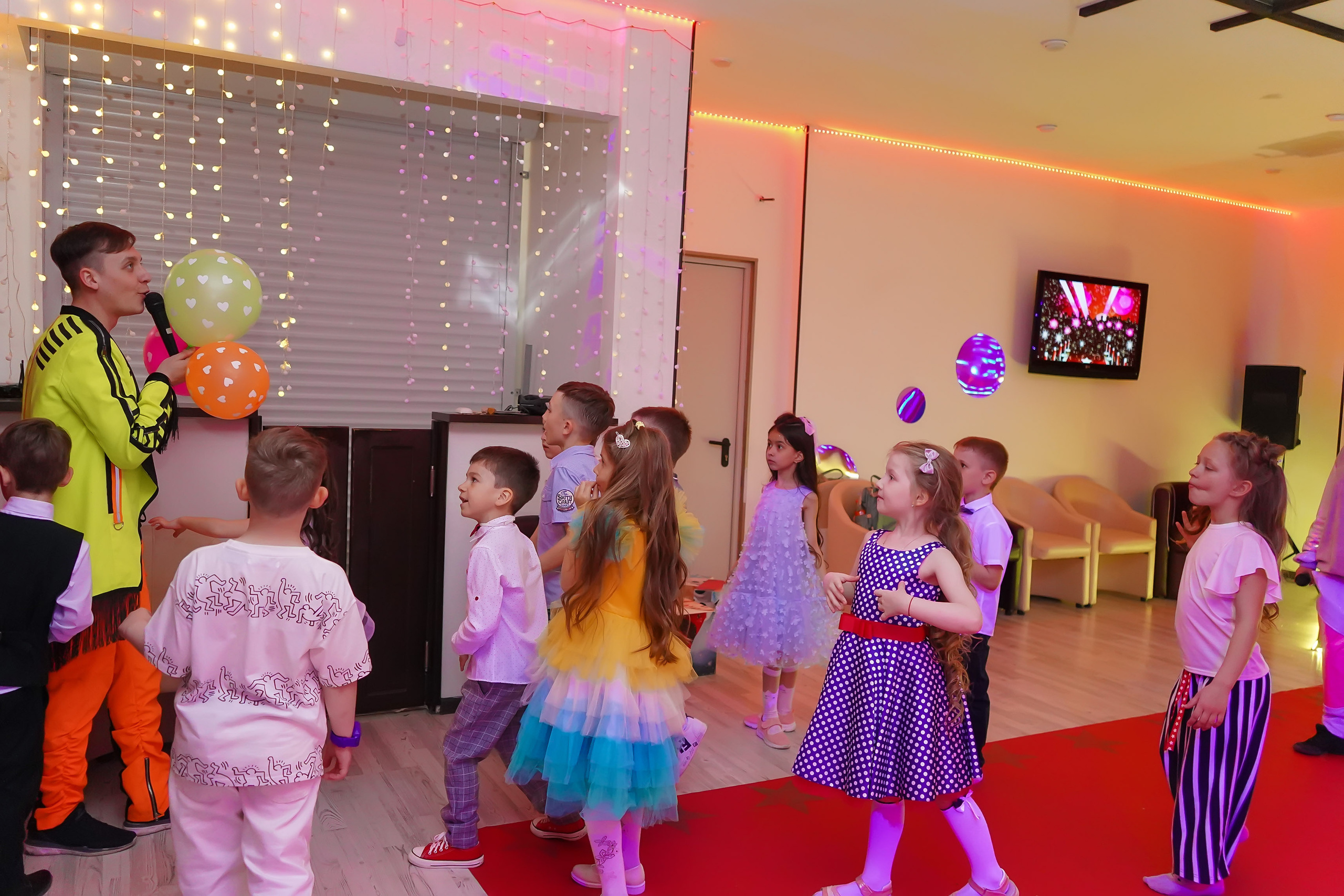 Фотосъемка видеосъёмка фотограф видеооператор новогодних утренников  в. Фотограф, видеооператор Нина Коршунова