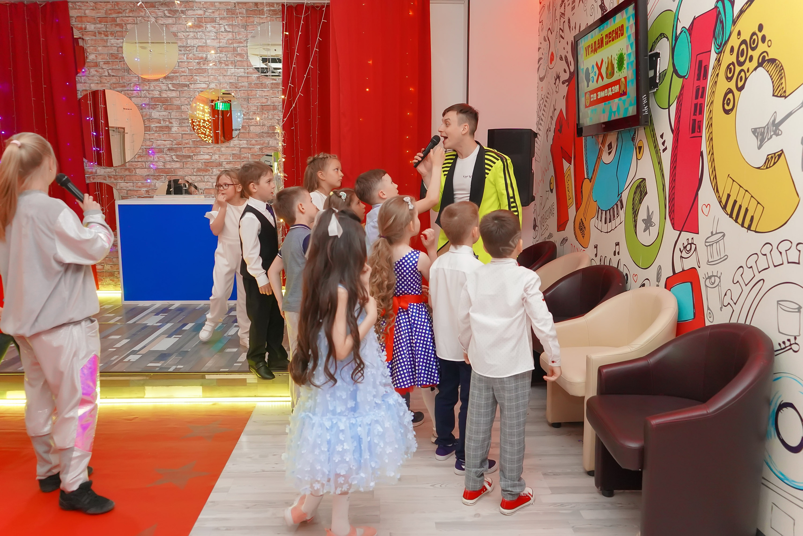 Фотосъемка видеосъёмка фотограф видеооператор новогодних утренников  в. Фотограф, видеооператор Нина Коршунова