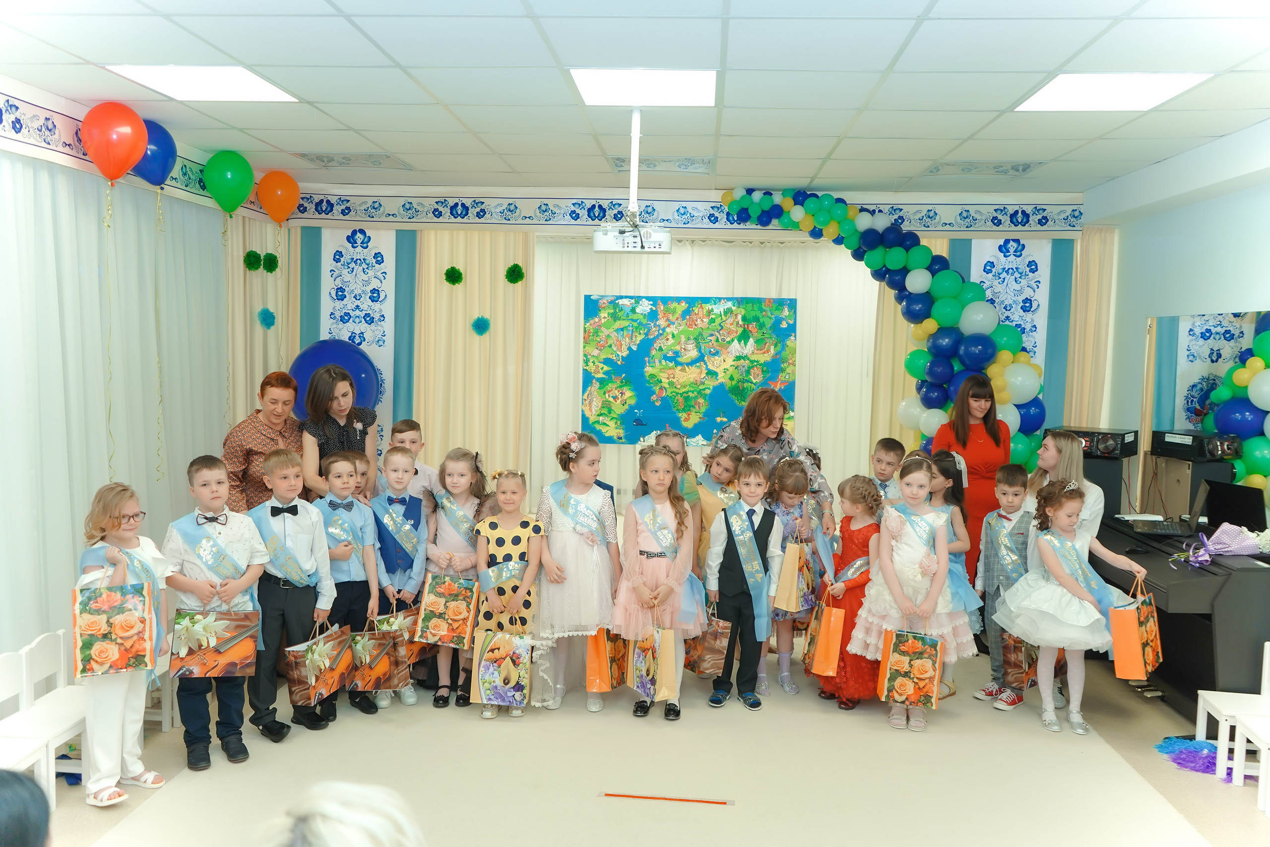 Фотосъемка видеосъёмка фотограф видеооператор новогодних утренников  в. Фотограф, видеооператор Нина Коршунова