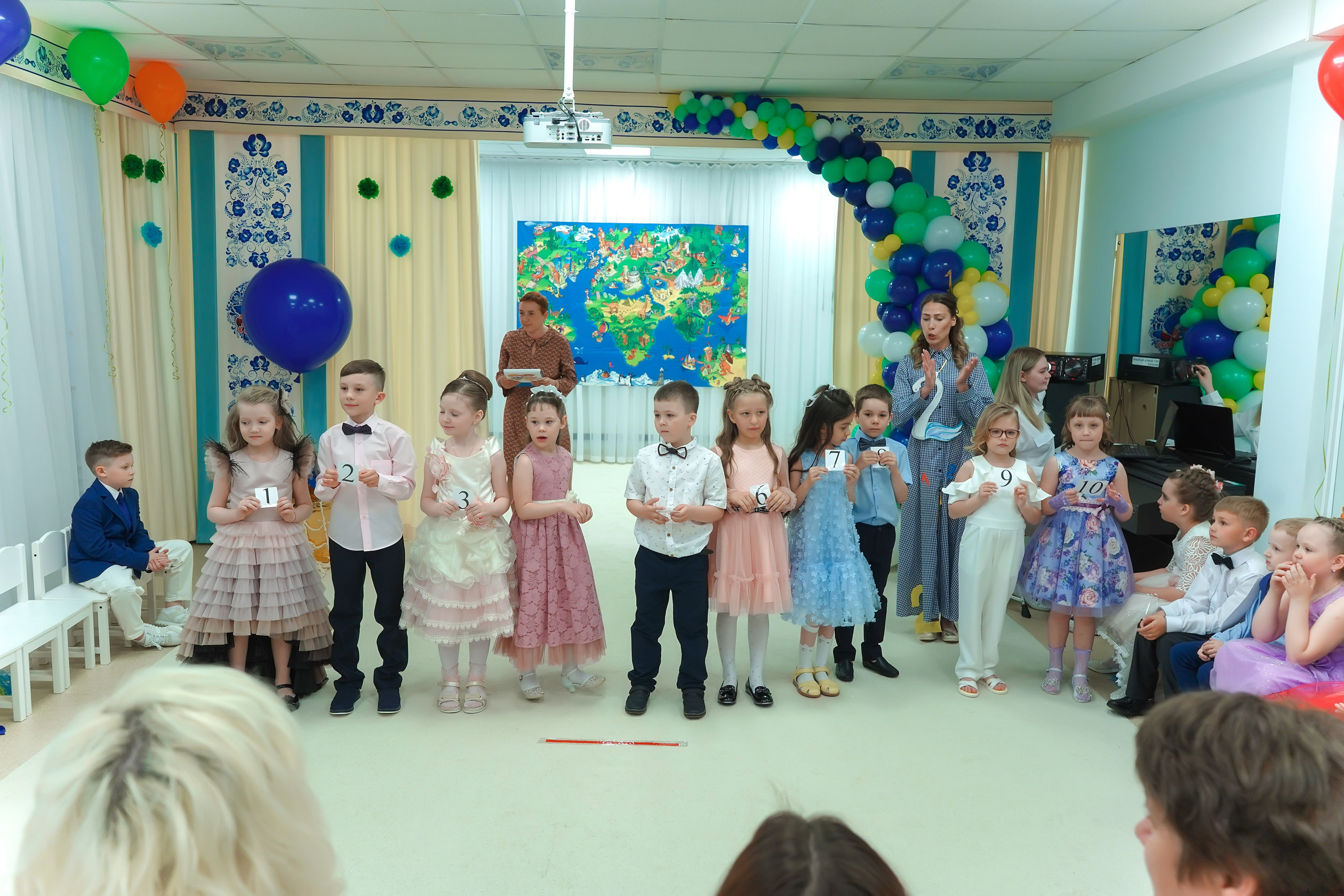 Фотосъемка видеосъёмка фотограф видеооператор новогодних утренников  в. Фотограф, видеооператор Нина Коршунова