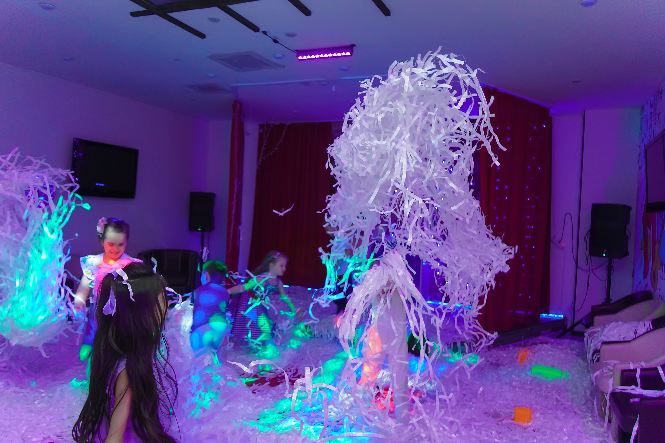 Фотосъемка видеосъёмка фотограф видеооператор новогодних утренников  в. Фотограф, видеооператор Нина Коршунова