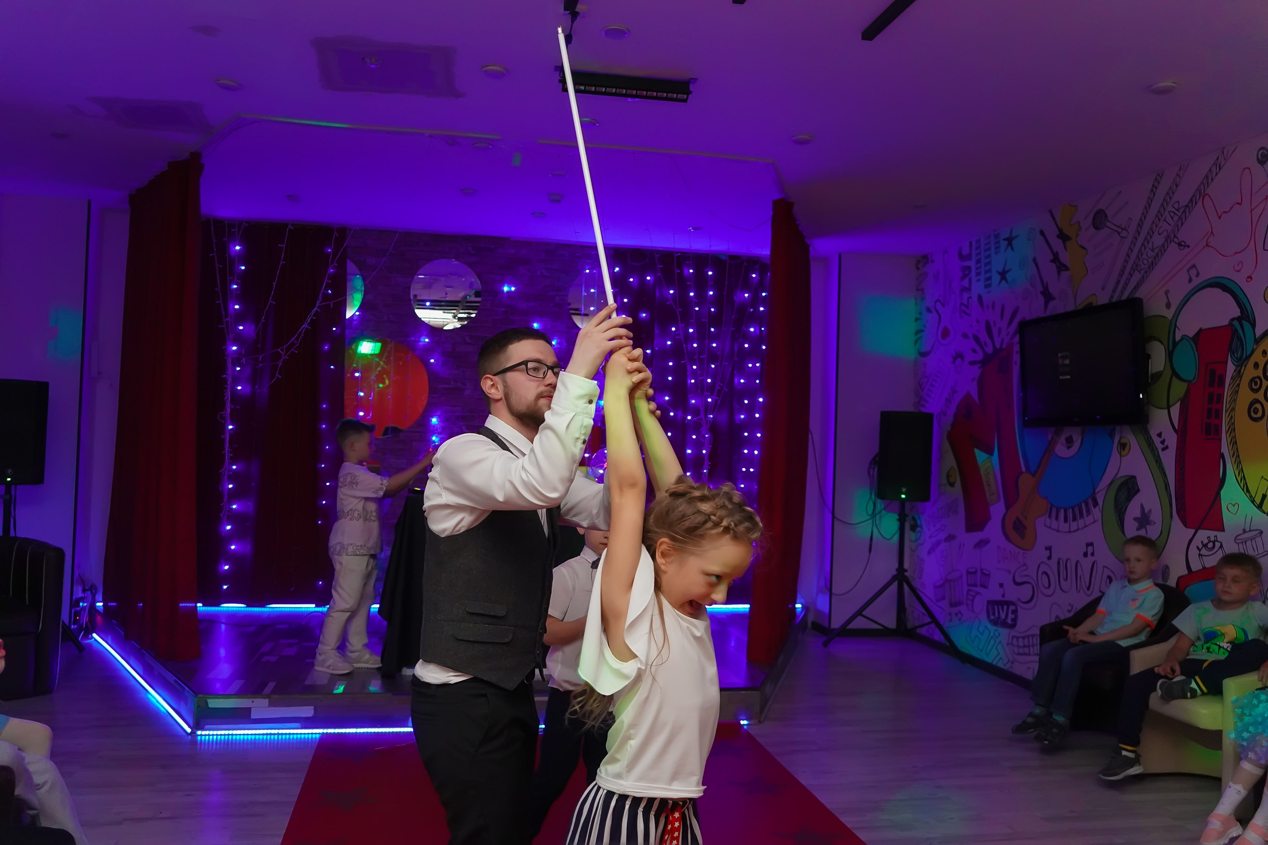 Фотосъемка видеосъёмка фотограф видеооператор новогодних утренников  в. Фотограф, видеооператор Нина Коршунова