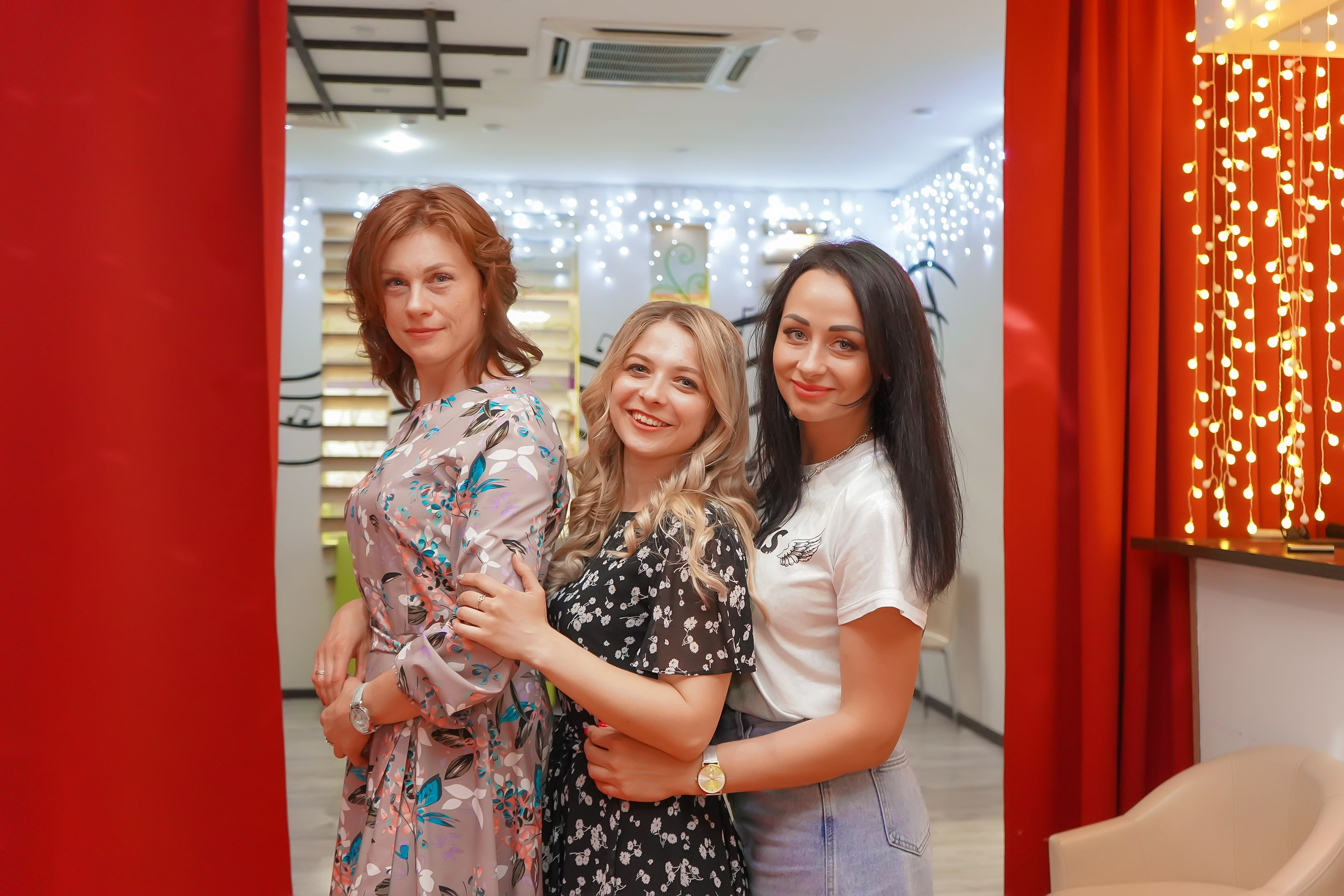 Фотосъемка видеосъёмка фотограф видеооператор новогодних утренников  в. Фотограф, видеооператор Нина Коршунова