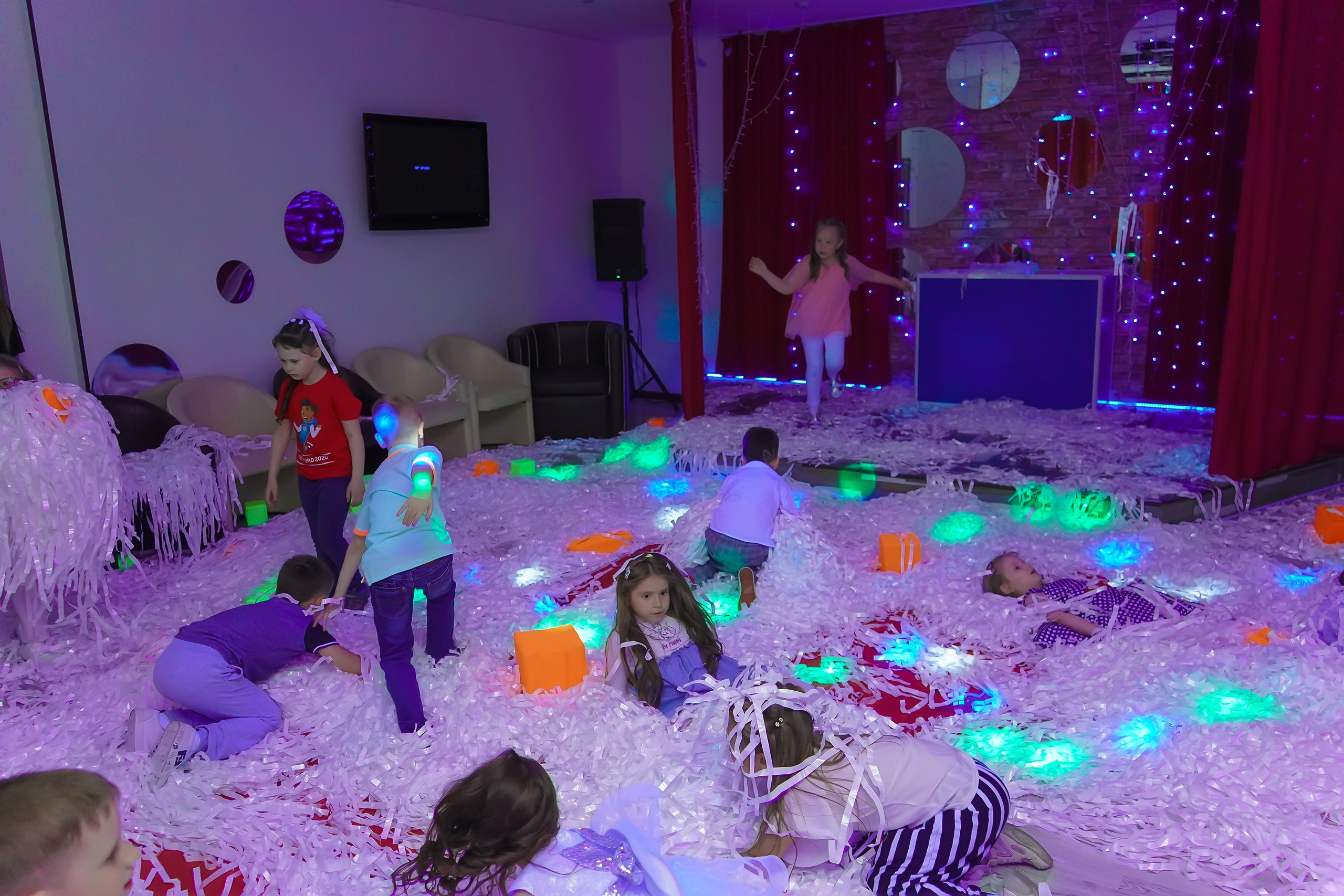 Фотосъемка видеосъёмка фотограф видеооператор новогодних утренников  в. Фотограф, видеооператор Нина Коршунова