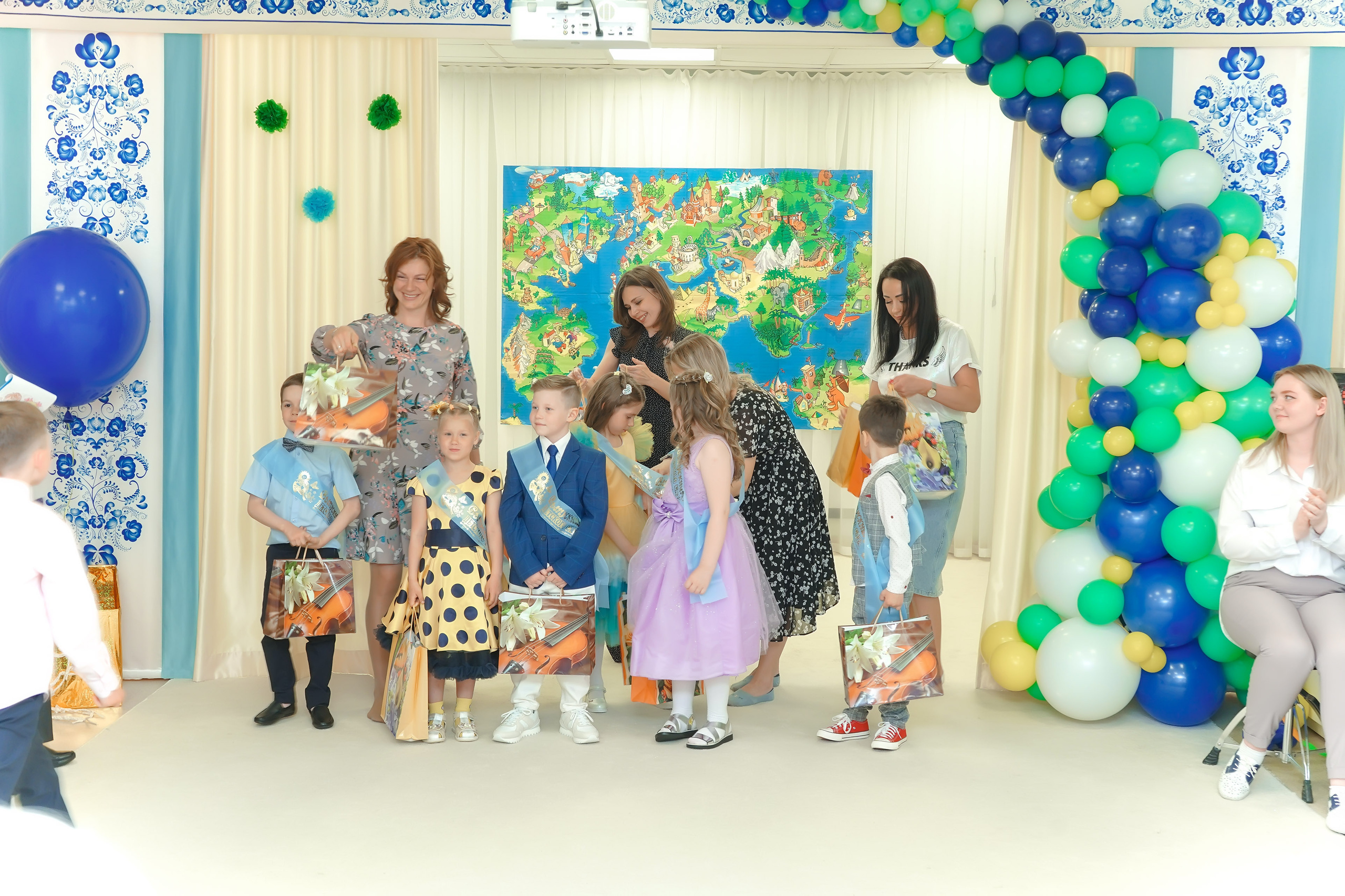 Фотосъемка видеосъёмка фотограф видеооператор новогодних утренников  в. Фотограф, видеооператор Нина Коршунова