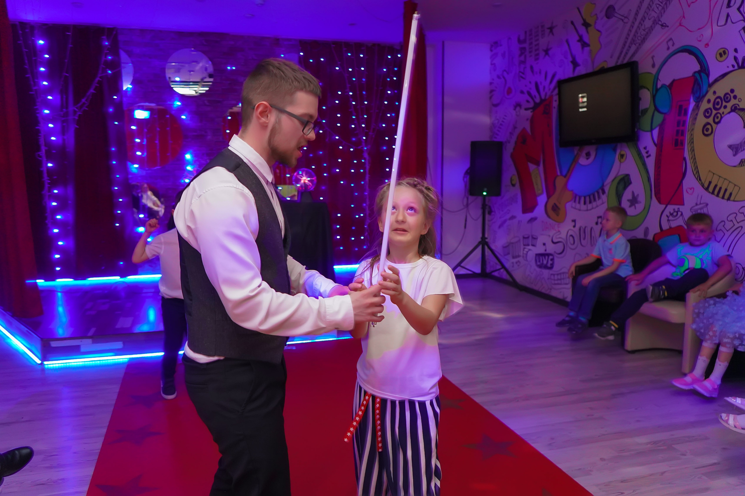 Фотосъемка видеосъёмка фотограф видеооператор новогодних утренников  в. Фотограф, видеооператор Нина Коршунова