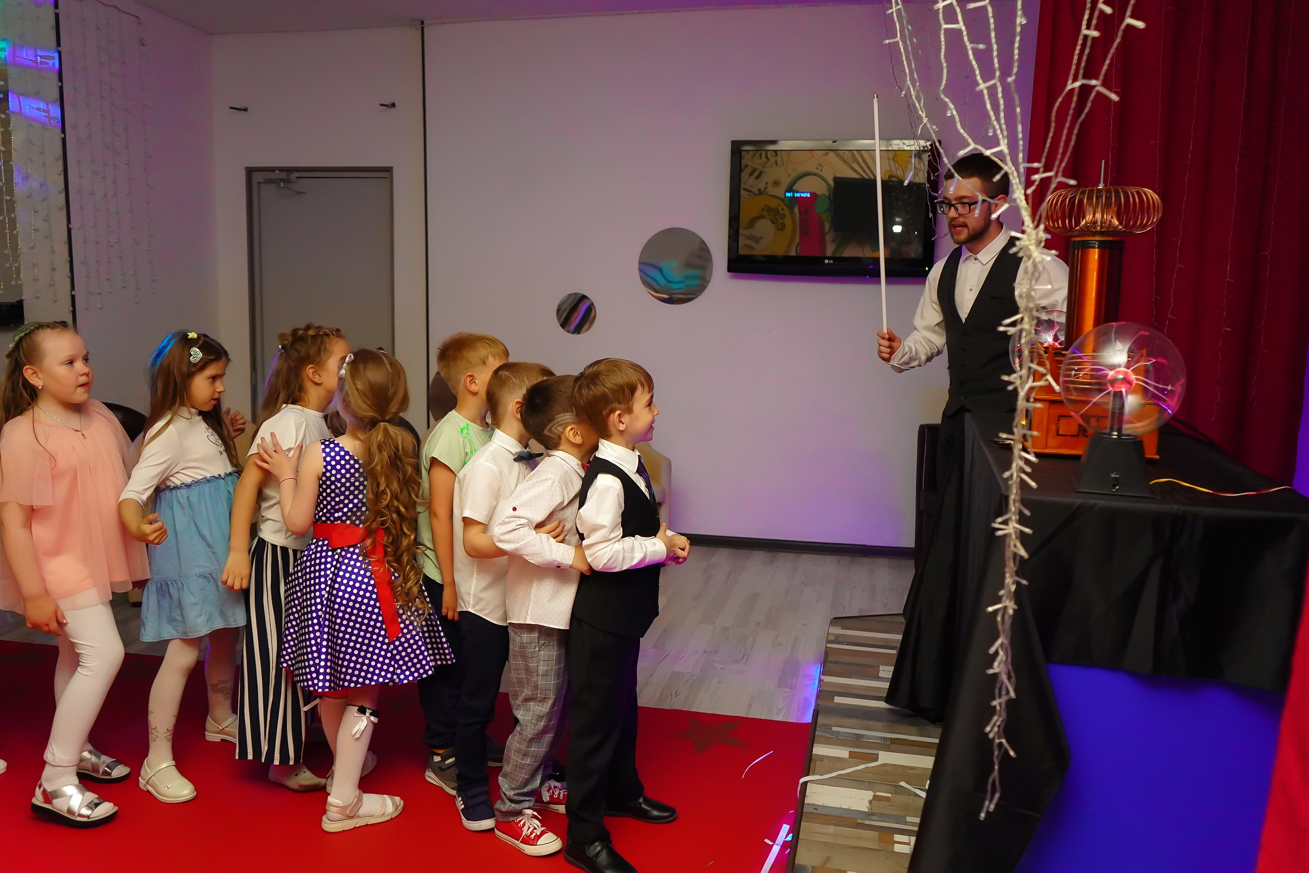 Фотосъемка видеосъёмка фотограф видеооператор новогодних утренников  в. Фотограф, видеооператор Нина Коршунова