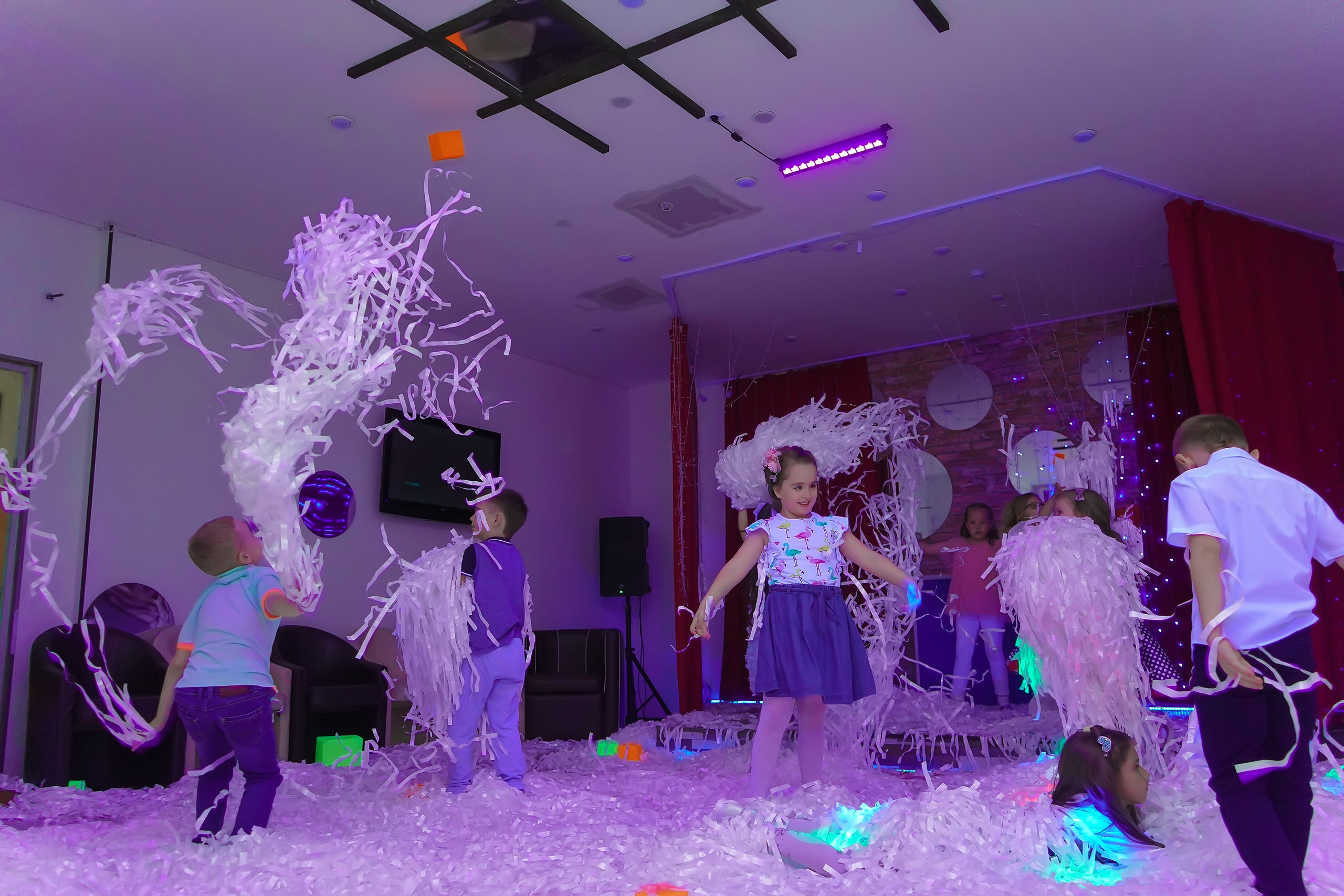 Фотосъемка видеосъёмка фотограф видеооператор новогодних утренников  в. Фотограф, видеооператор Нина Коршунова