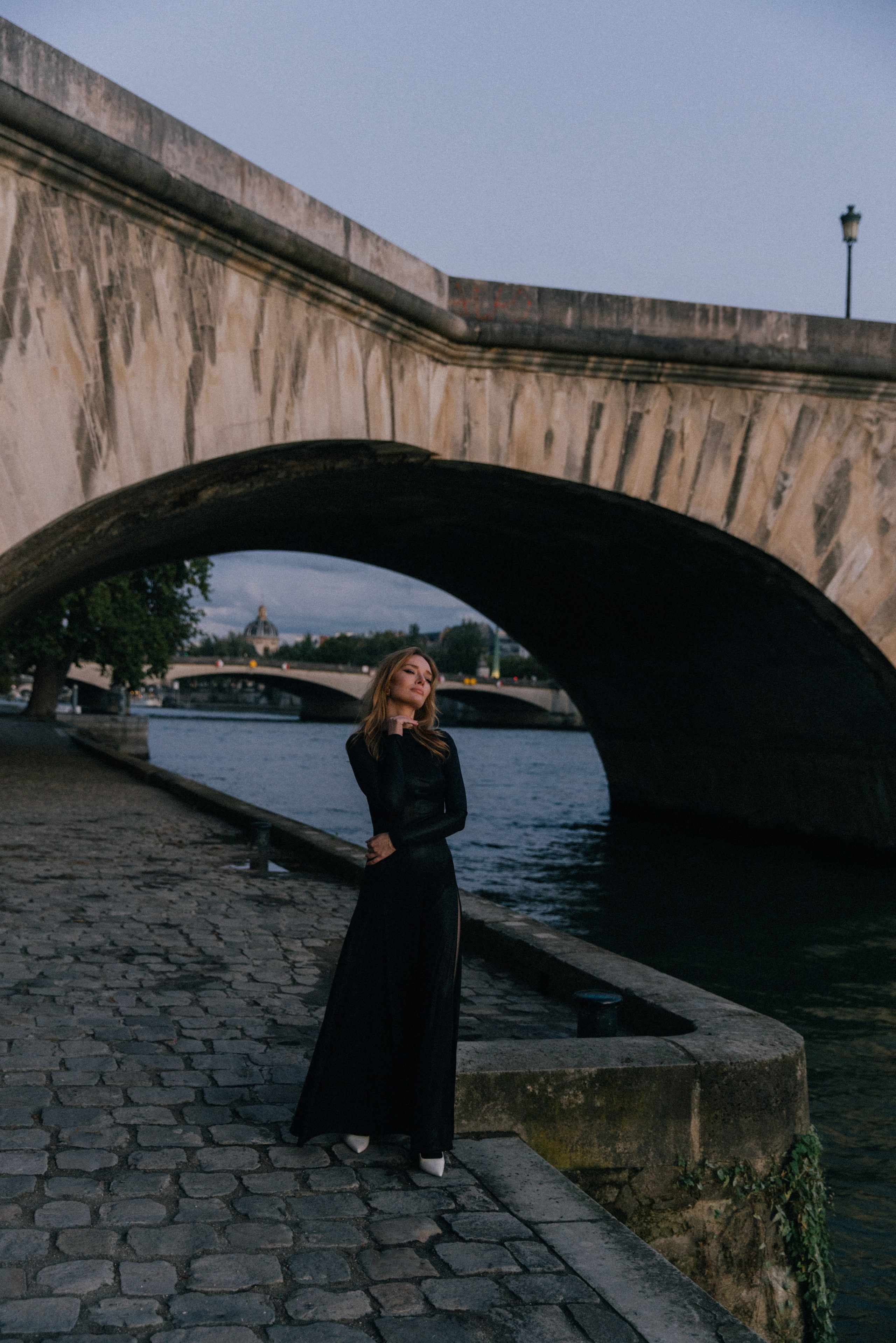 Mystical parisian. Photographer in Paris