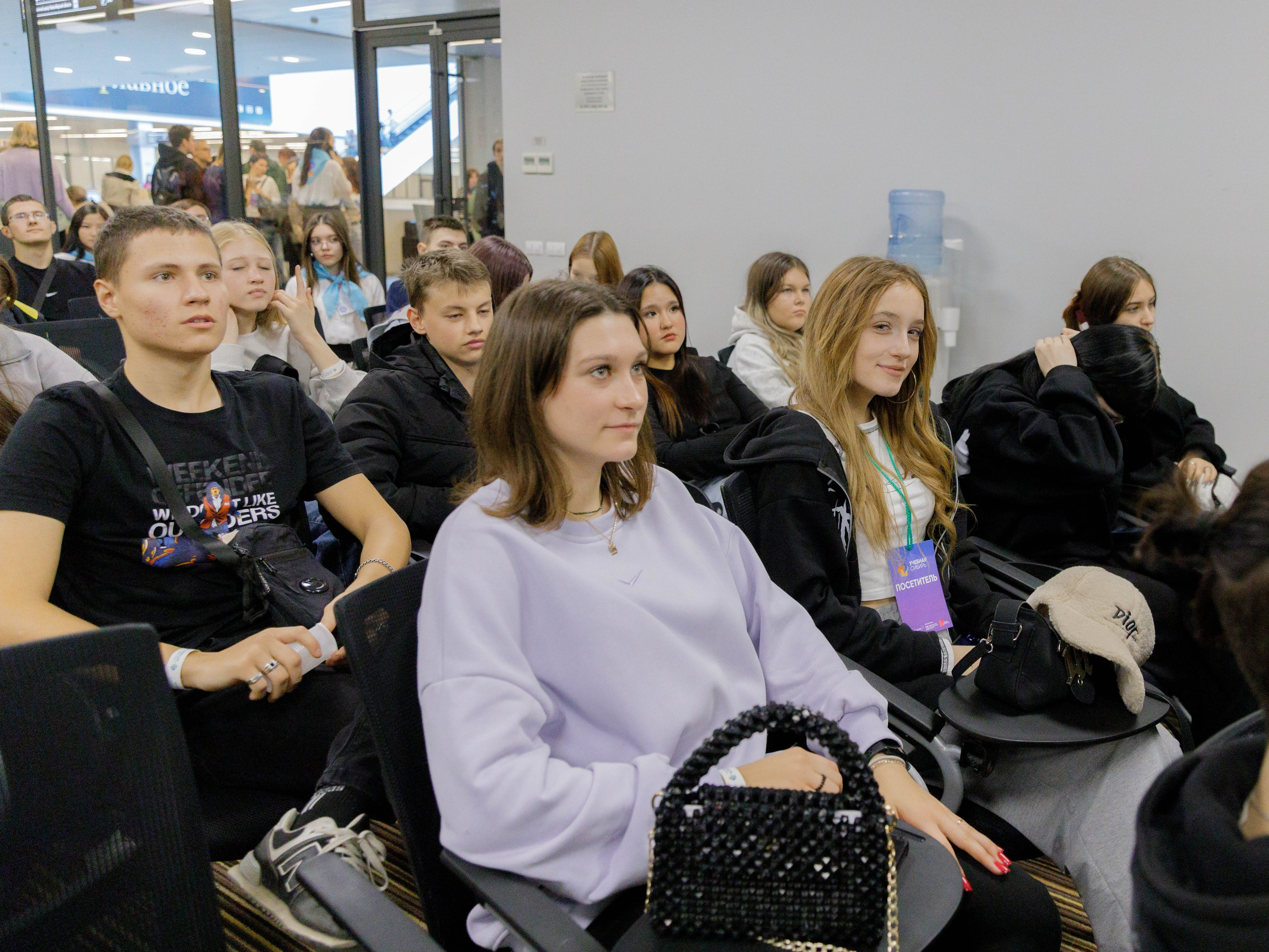 Семинары в рамках фестиваля беспилотных летательный аппаратов. Экспоцентр. Репортажный фотограф в Новосибирске Алена Помазунова