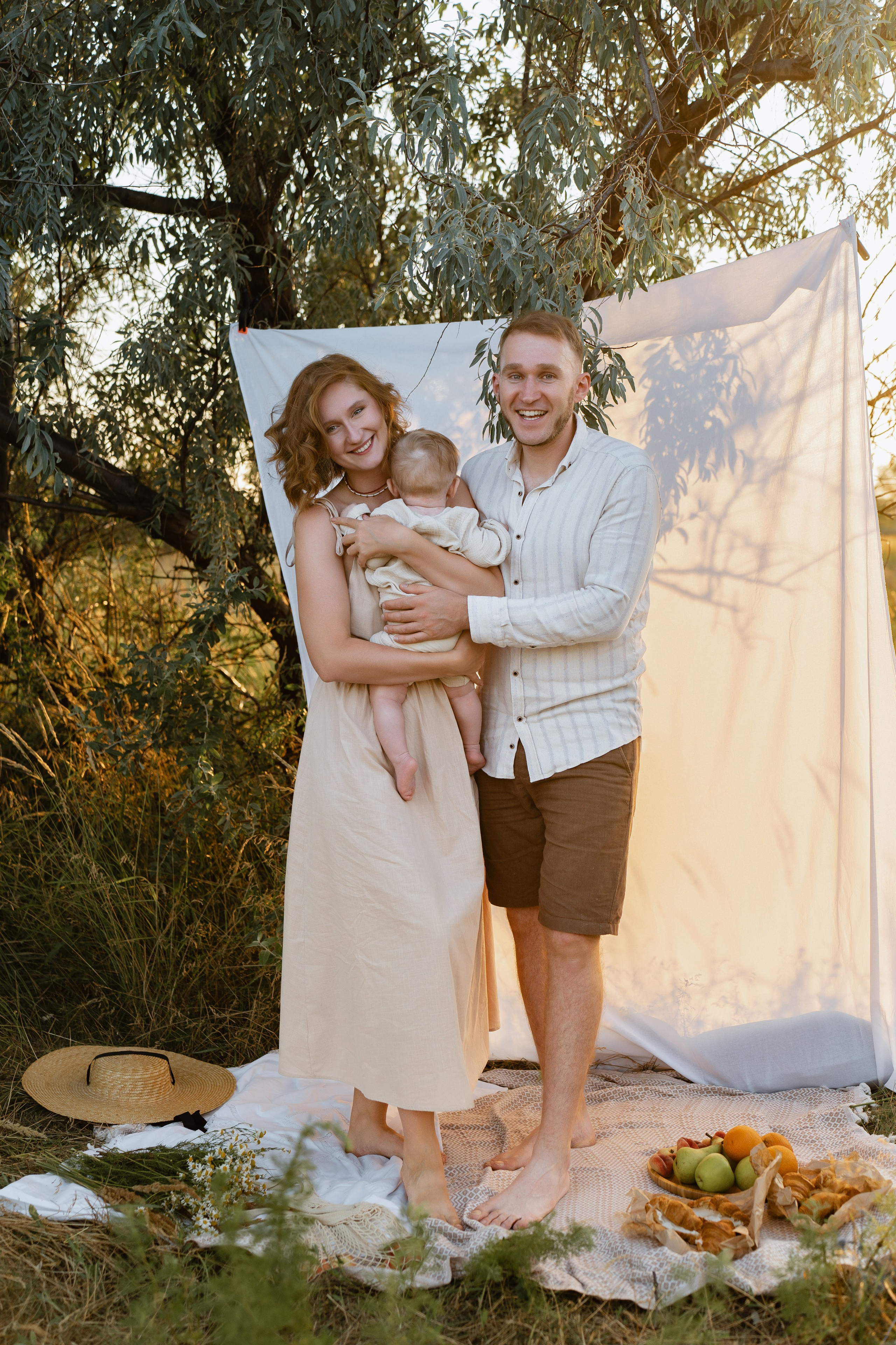 Виталий и Татьяна_ фотозона пикник. Свадебный и семейный фотограф в Самаре Салахова Гулина