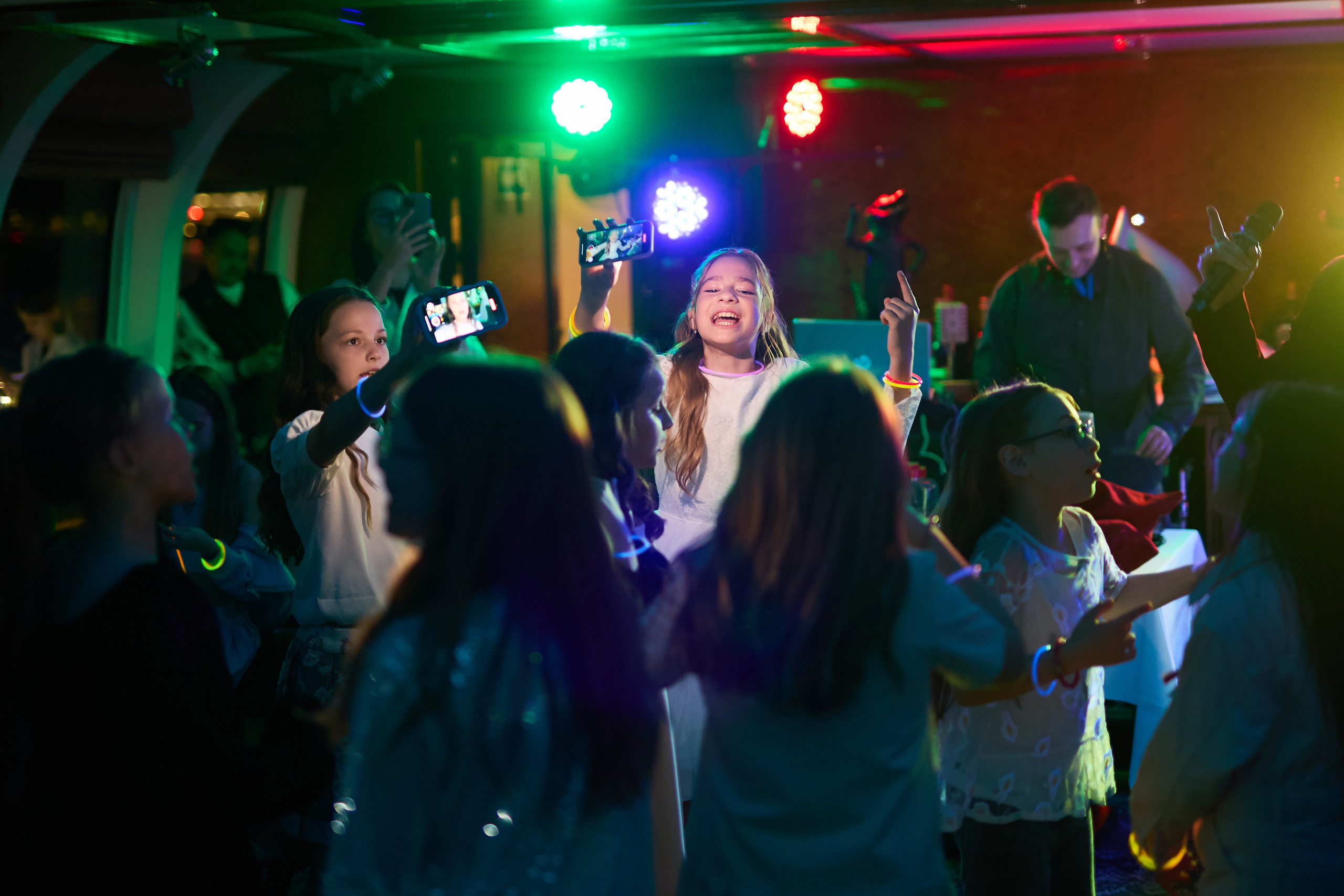 Выпускной 4 класс. Фотограф Иван Недорез