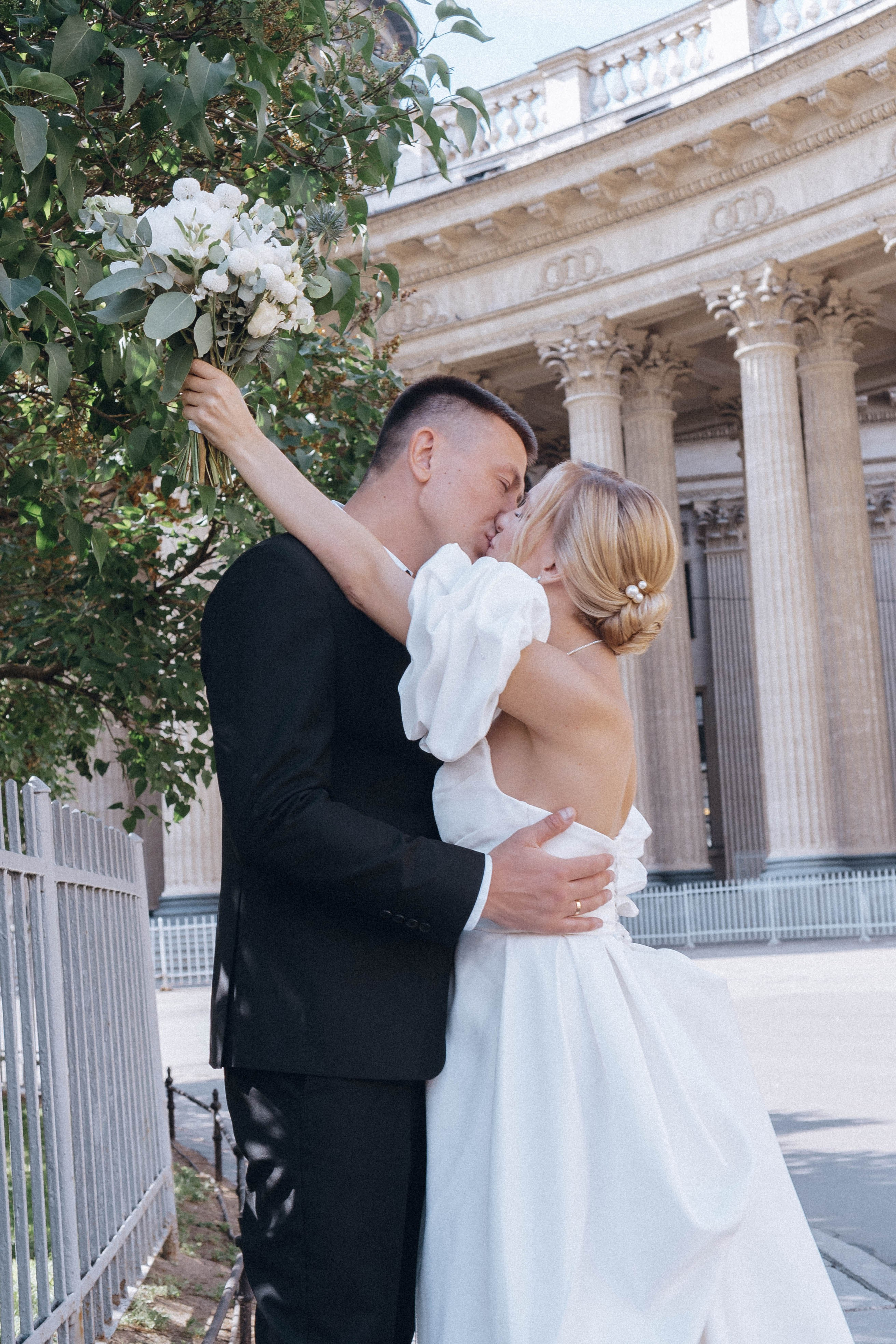 СВАДЕНБНАЯ СЬЕМКА НА КАТЕРЕ ПО КАНАЛАМ САНКТ-ПЕТЕРБУРГА И В АКВАТОРИИ НЕВЫ. Профессиональный фотограф, Санкт-Петербург — Виктория Богомолова