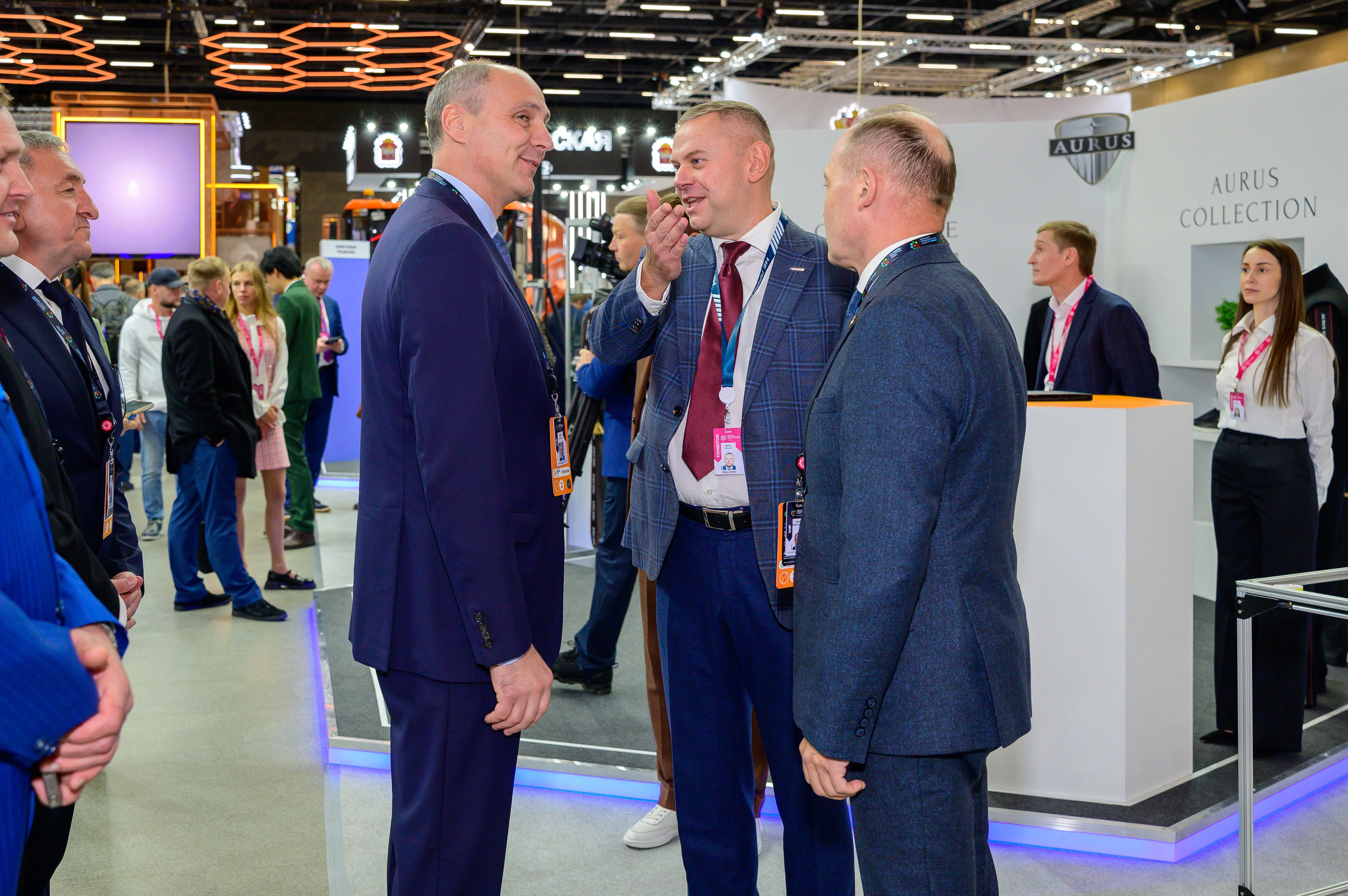 BigindustrialweekBelarus. Фотоуслуги, услуги фотографа, фотографирование важных событий