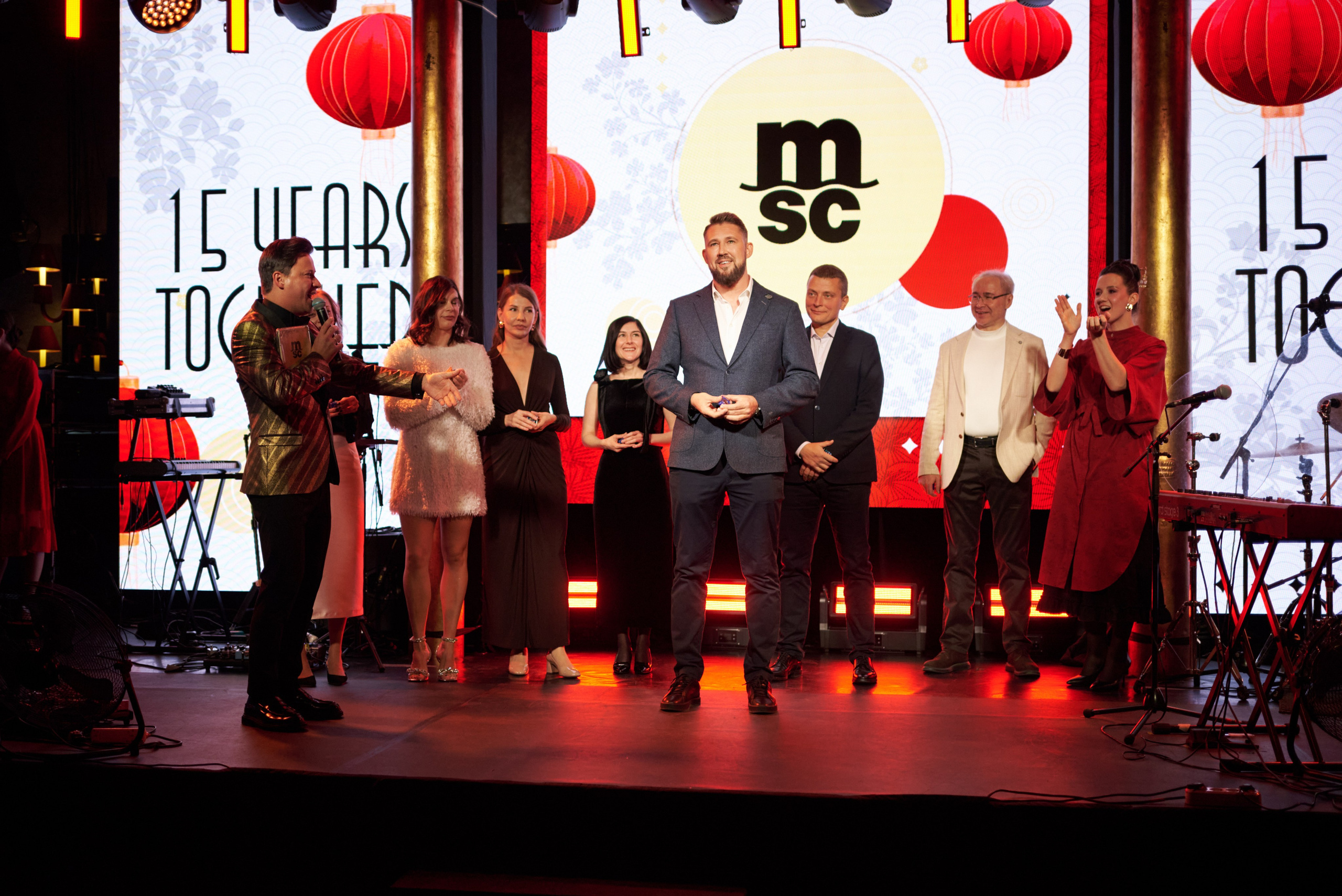 Репортажная съёмка корпоратива и концерта Елки в Петербурге и Москве