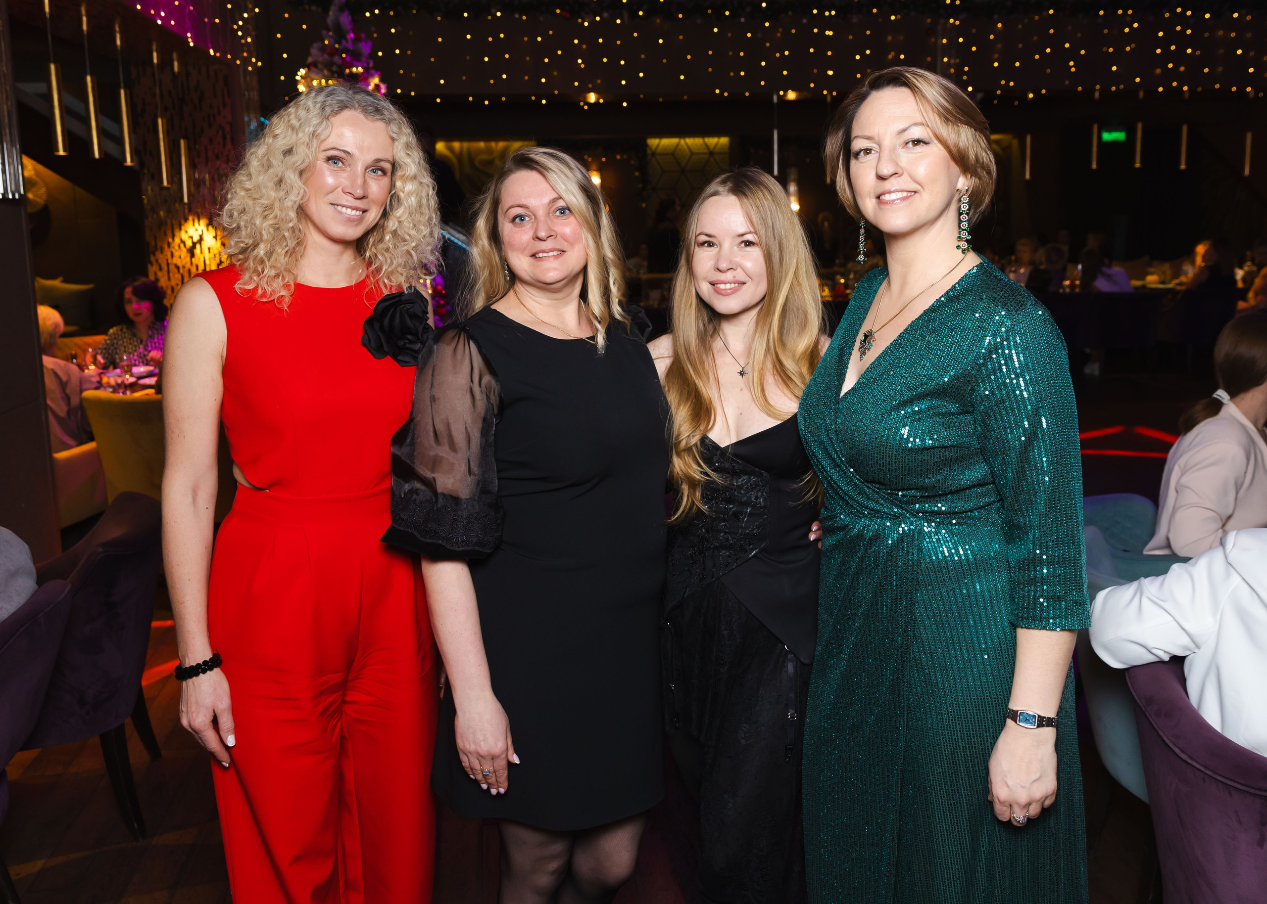 Предновогодка кипарис 2025. ФОТОГРАФ ВИНОГРАДОВА ДАРЬЯ