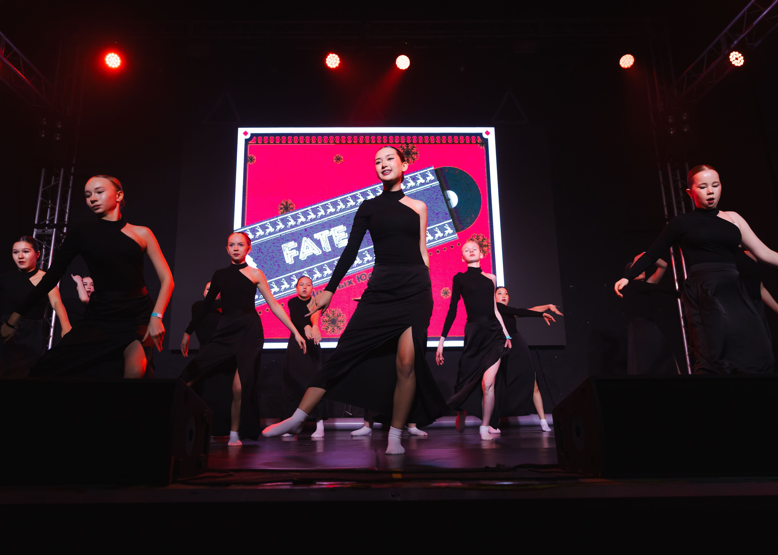 21.12.2025 Новогодняя Тусовка Non Stop. ФОТОГРАФ ВИНОГРАДОВА ДАРЬЯ