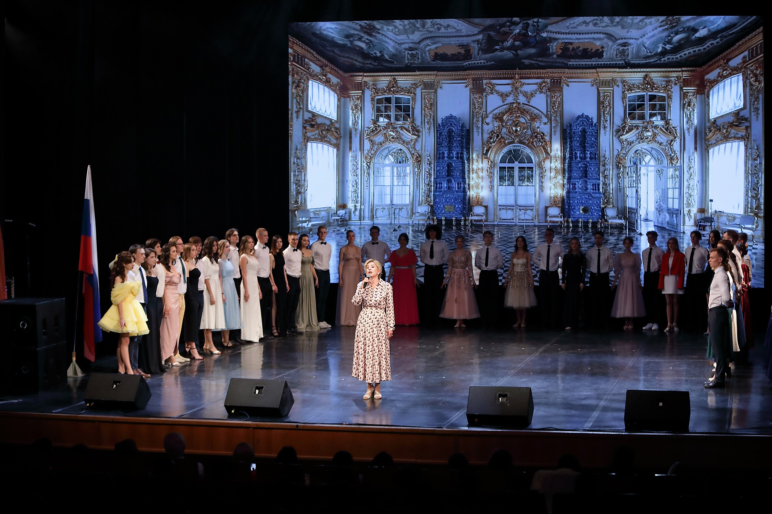 Выпускной Гимназия № 9 ДК УРАЛ. Свадебный и семейный фотограф и видеограф в Екатеринбурге Полянские Тимур и Анастасия