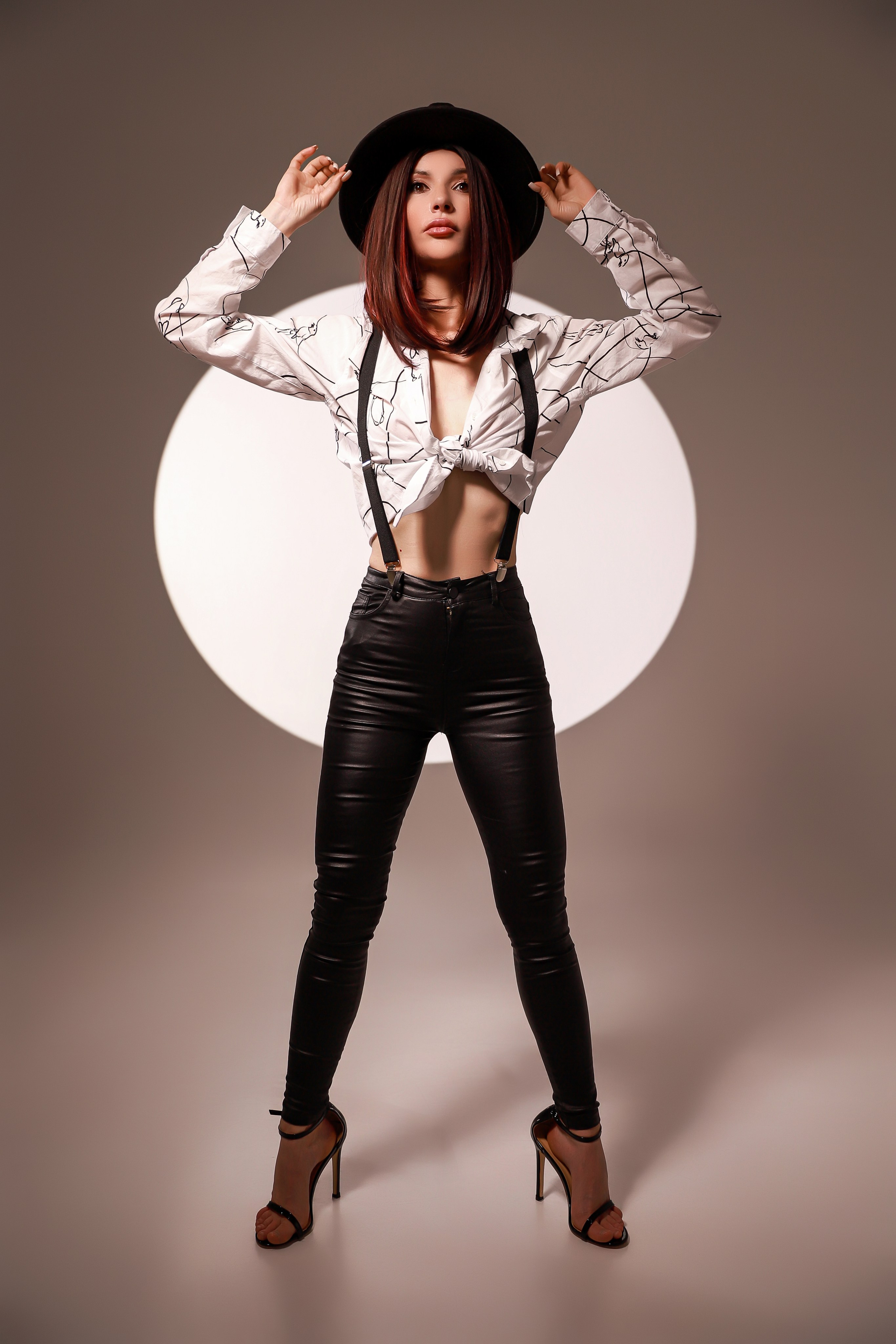 Фоновая студия. Семейный и свадебный фотограф в Донецке Донская Анастасия