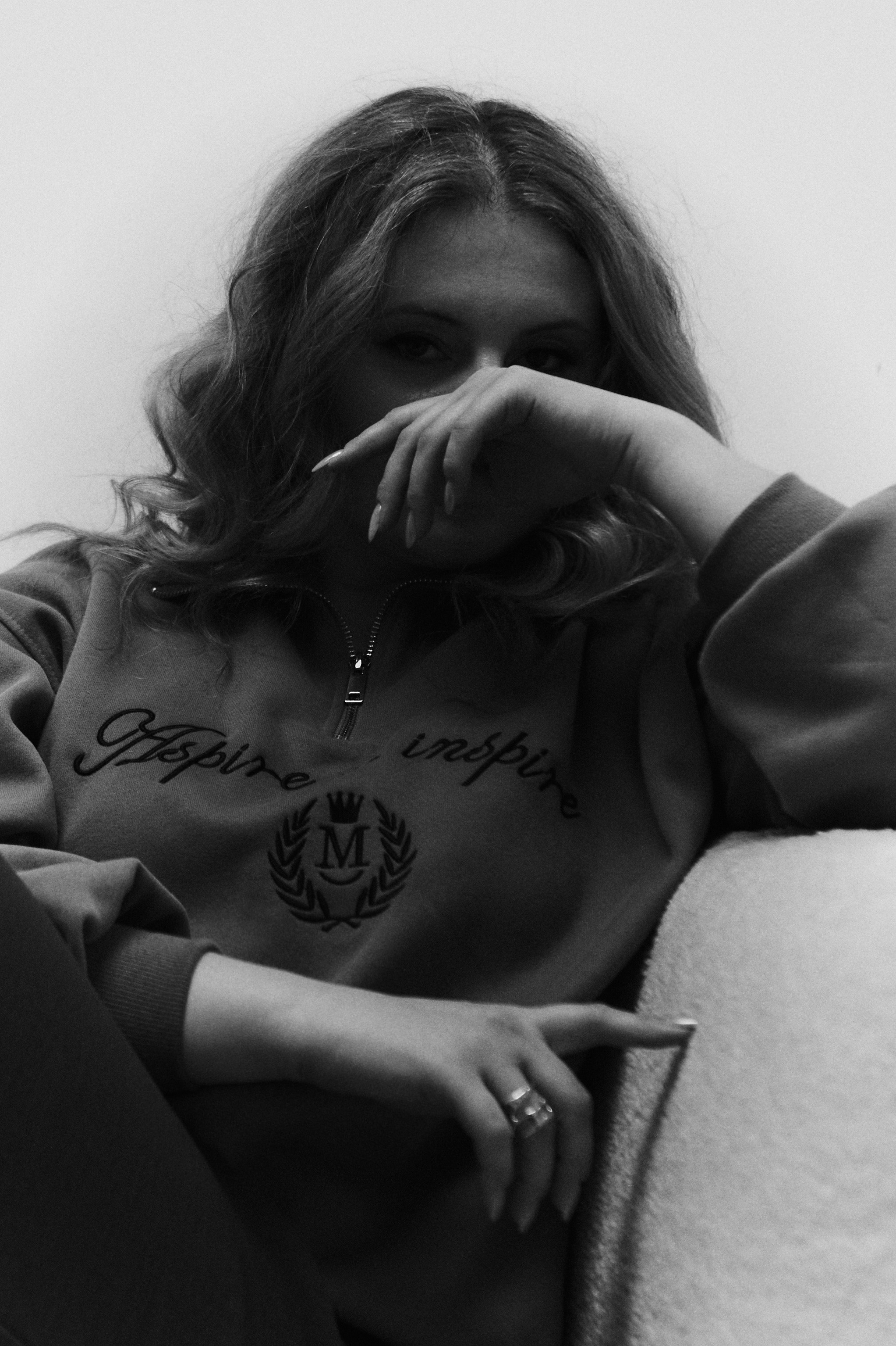 Портретный фотограф Калагина Светлана в Москве. Женская фотосессия в студии