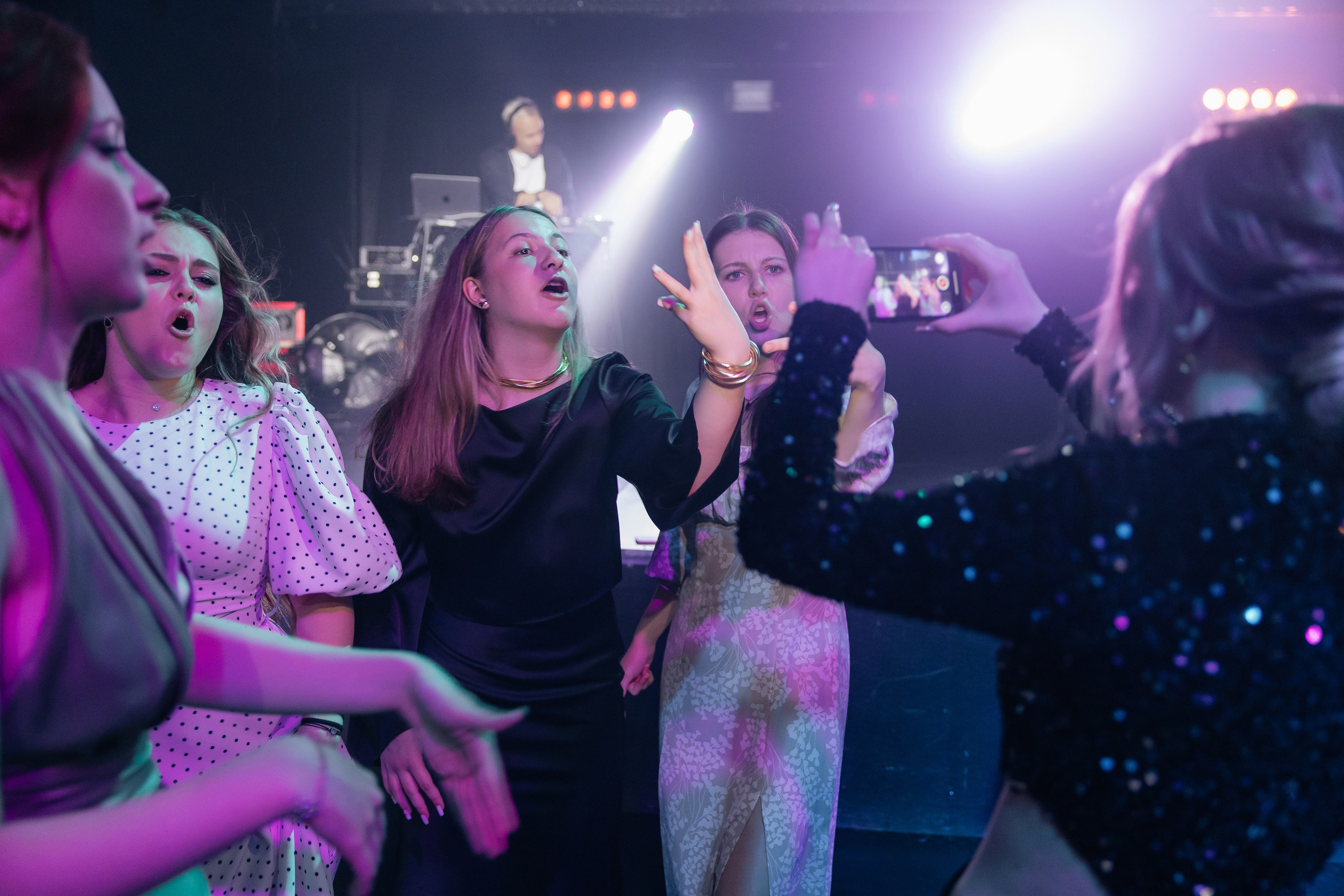 2025 Выпускной 91 школа. Свадебный и Репортажный фотограф Нижний Новгород Москва Ежов Иван