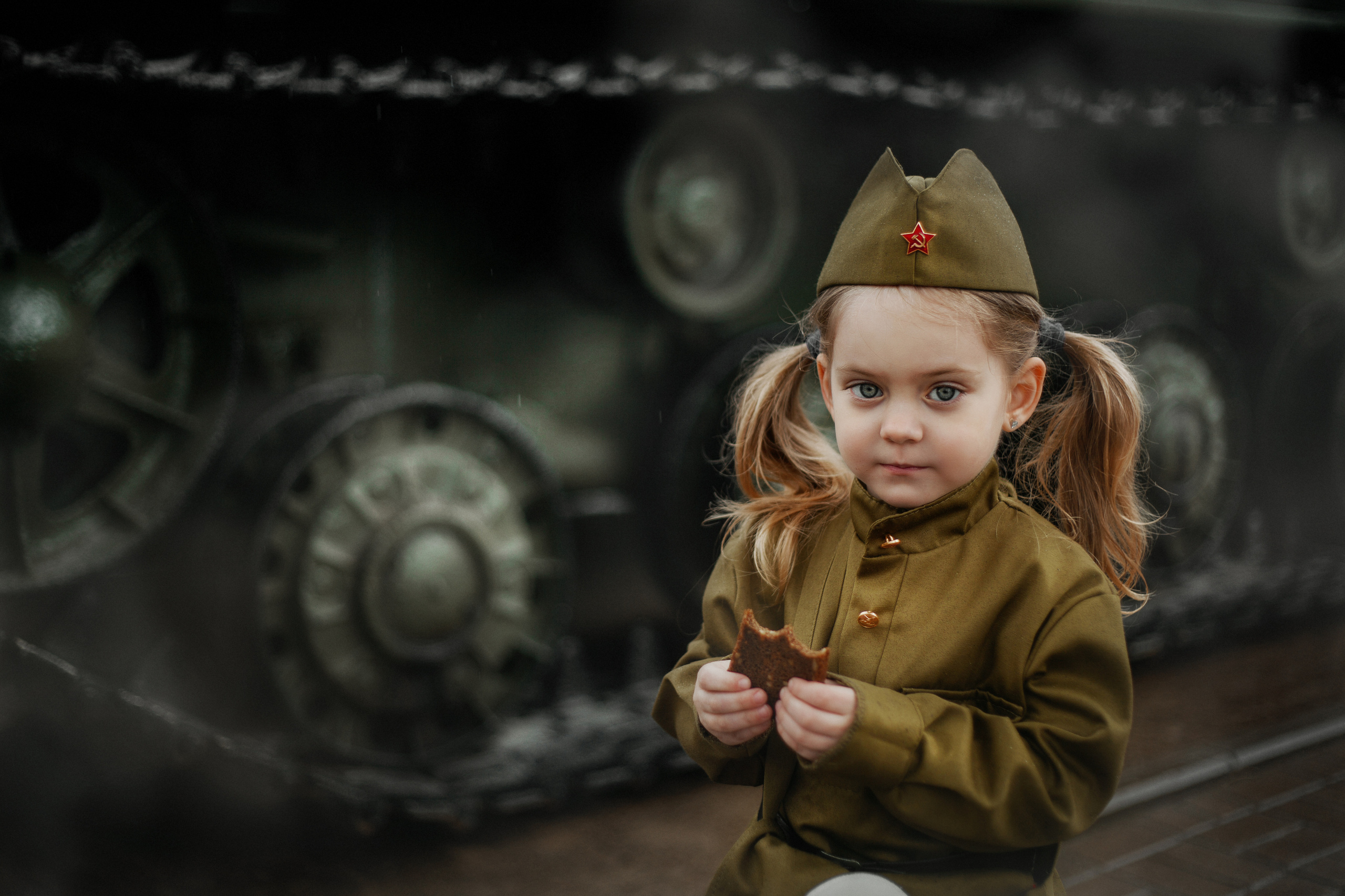 Детская съёмка ко Дню Победы. Фотограф в Санкт-Петербурге и Ленинградской области Катя Нугу