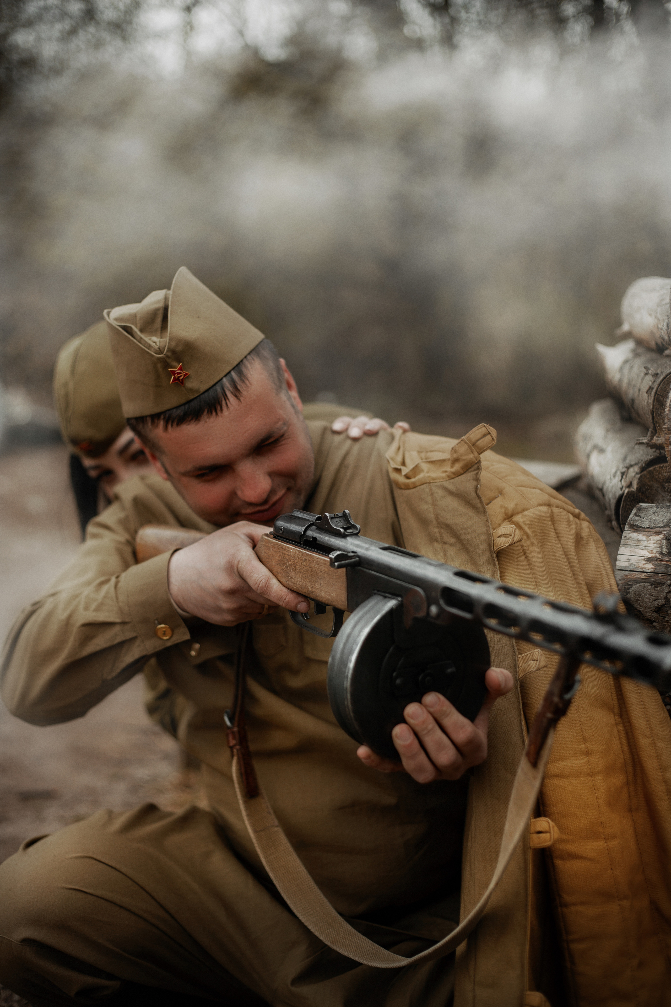 Снежана и Иван фотосессия ко Дню победы. Фотограф в Санкт-Петербурге и Ленинградской области Катя Нугу