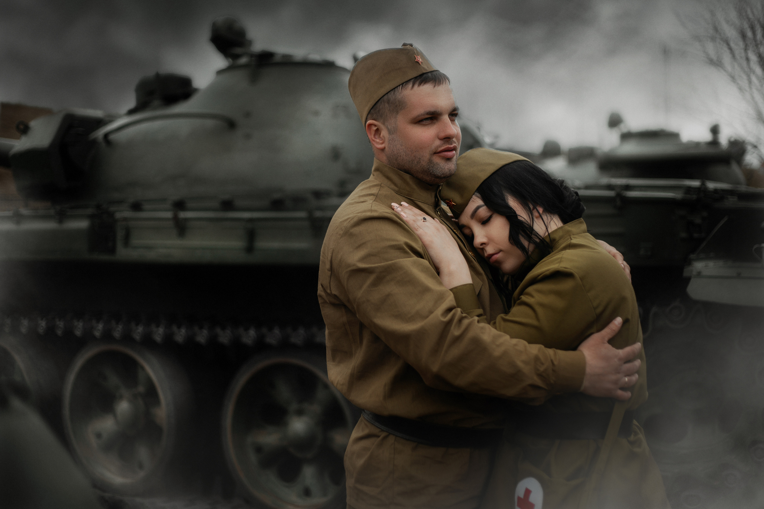 Снежана и Иван фотосессия ко Дню победы. Фотограф в Санкт-Петербурге и Ленинградской области Катя Нугу