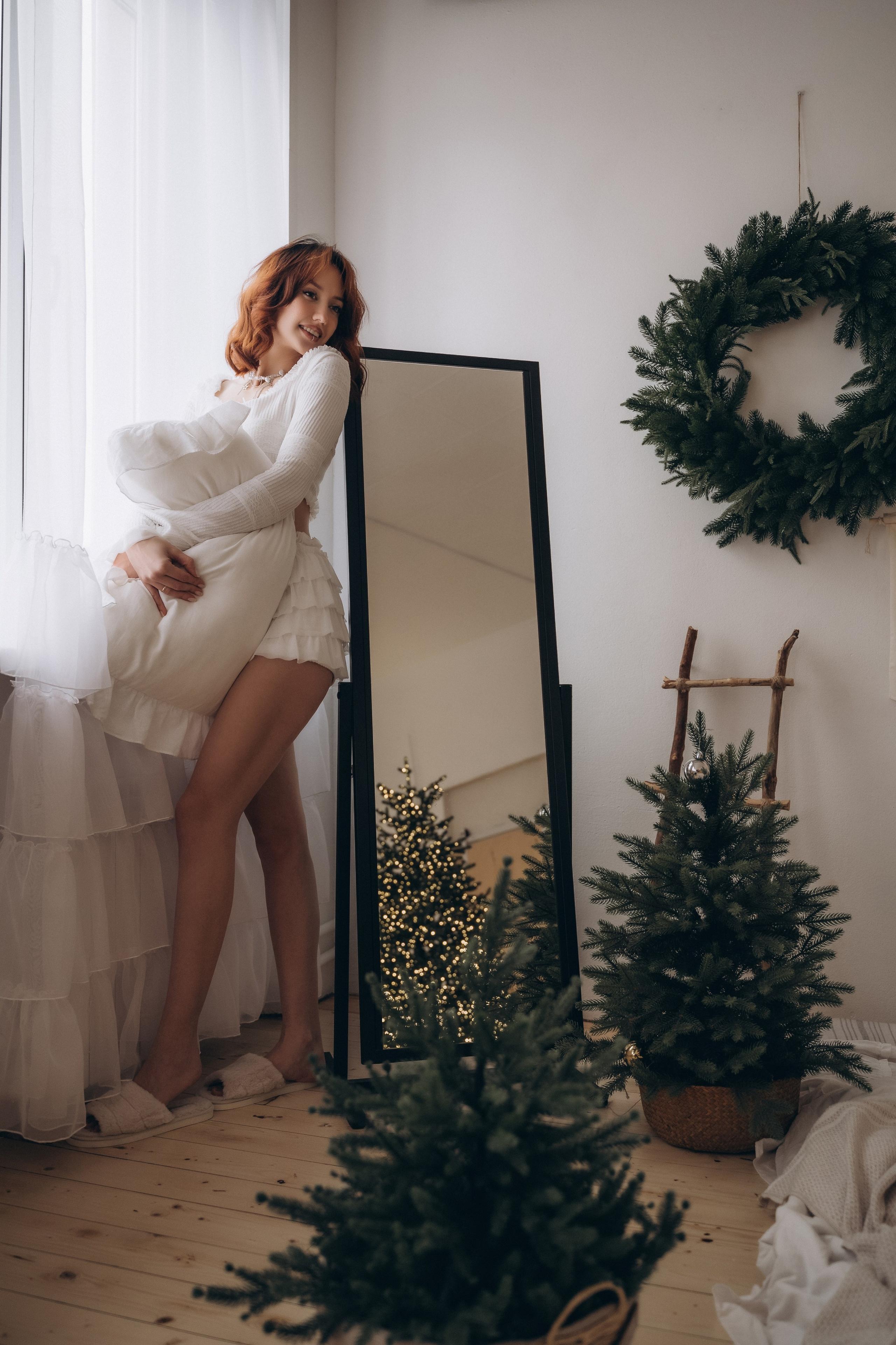 Диана, Фотосессия ко Дню Рождения в новогодней студии. Семейный фотограф в Белгороде Амелина Алина