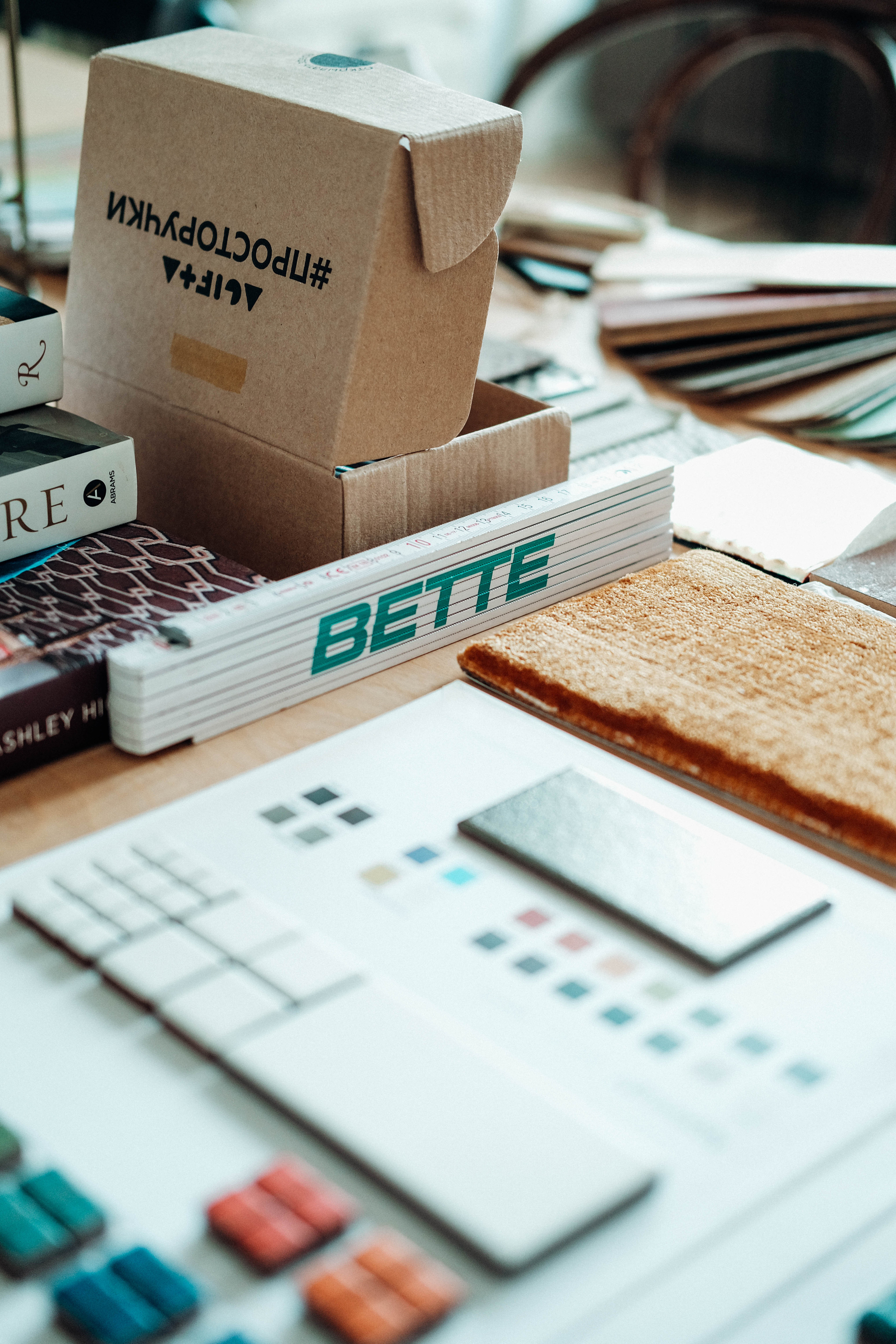 Ксения Бобрикова. Дизайнер. Arinazaletova