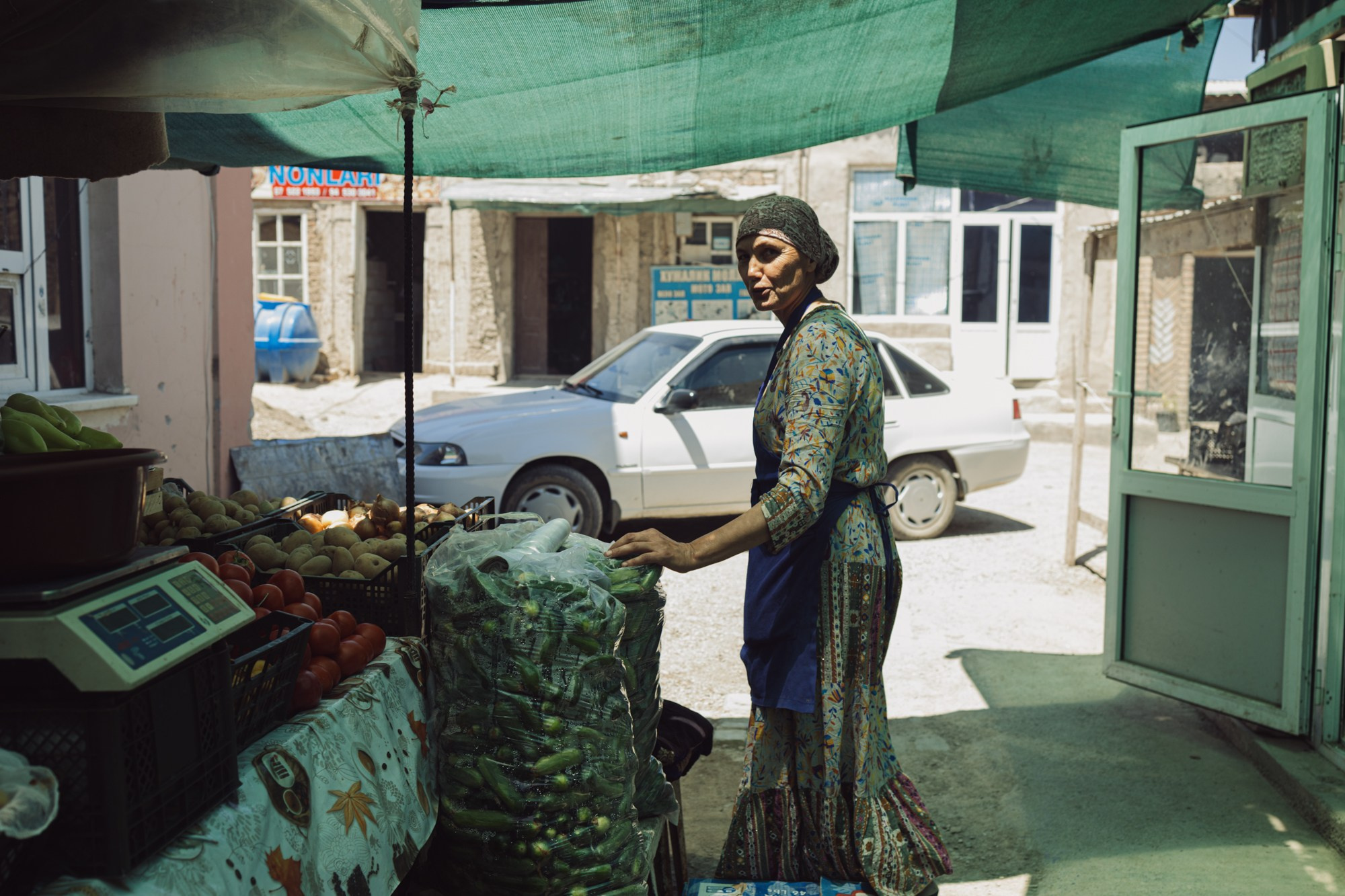 Uzbekistan daily. Commerce & art photographer