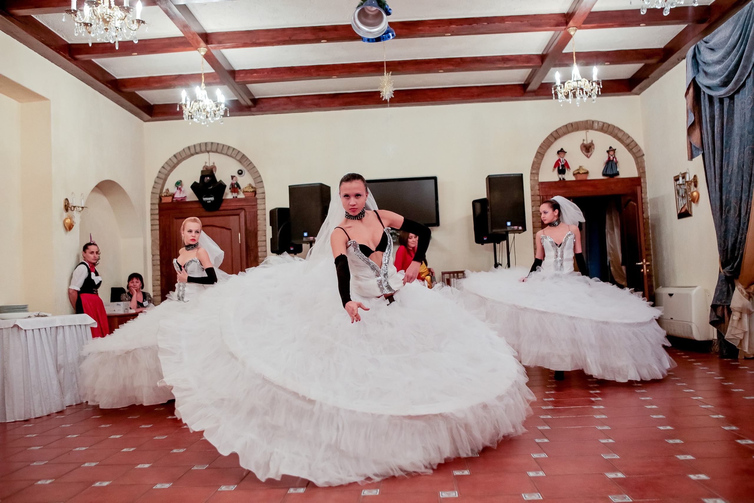 Корпоратив. Max Matvich and Victoria Basova are professionals in their field