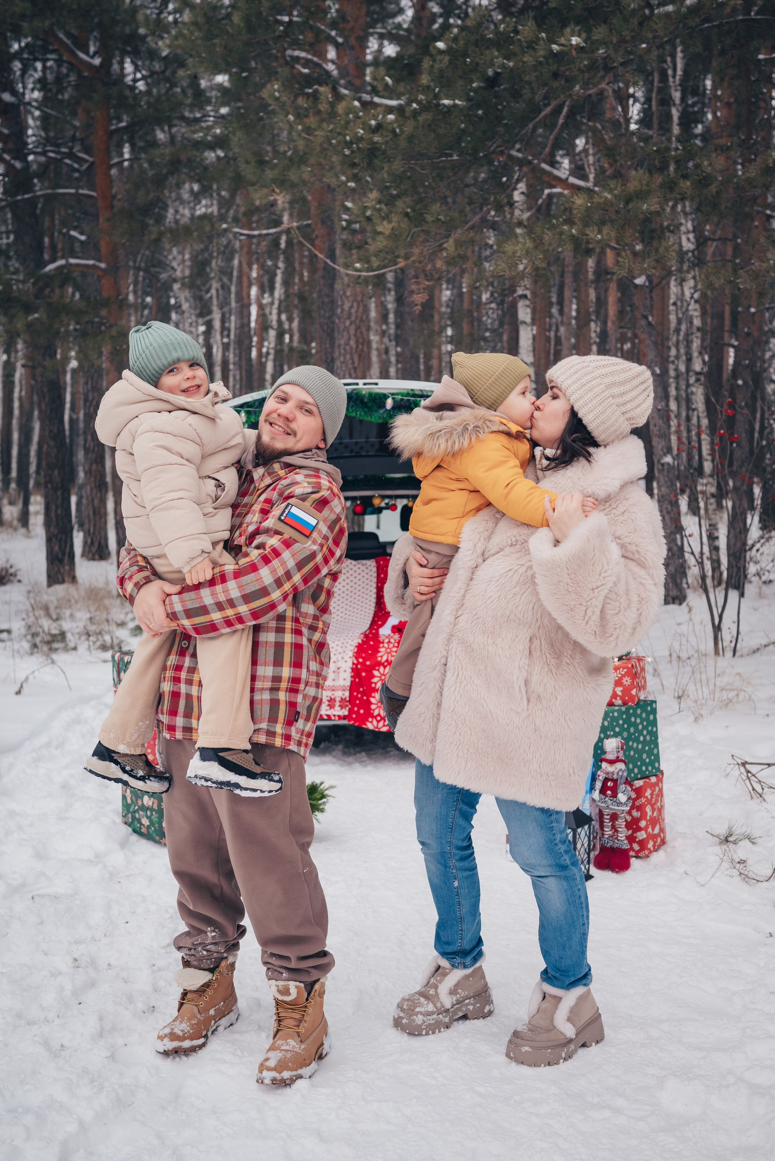 Кирилл & Алина с детьми. Семейный и детский фотограф в Екатеринбурге Валерия Нагибина