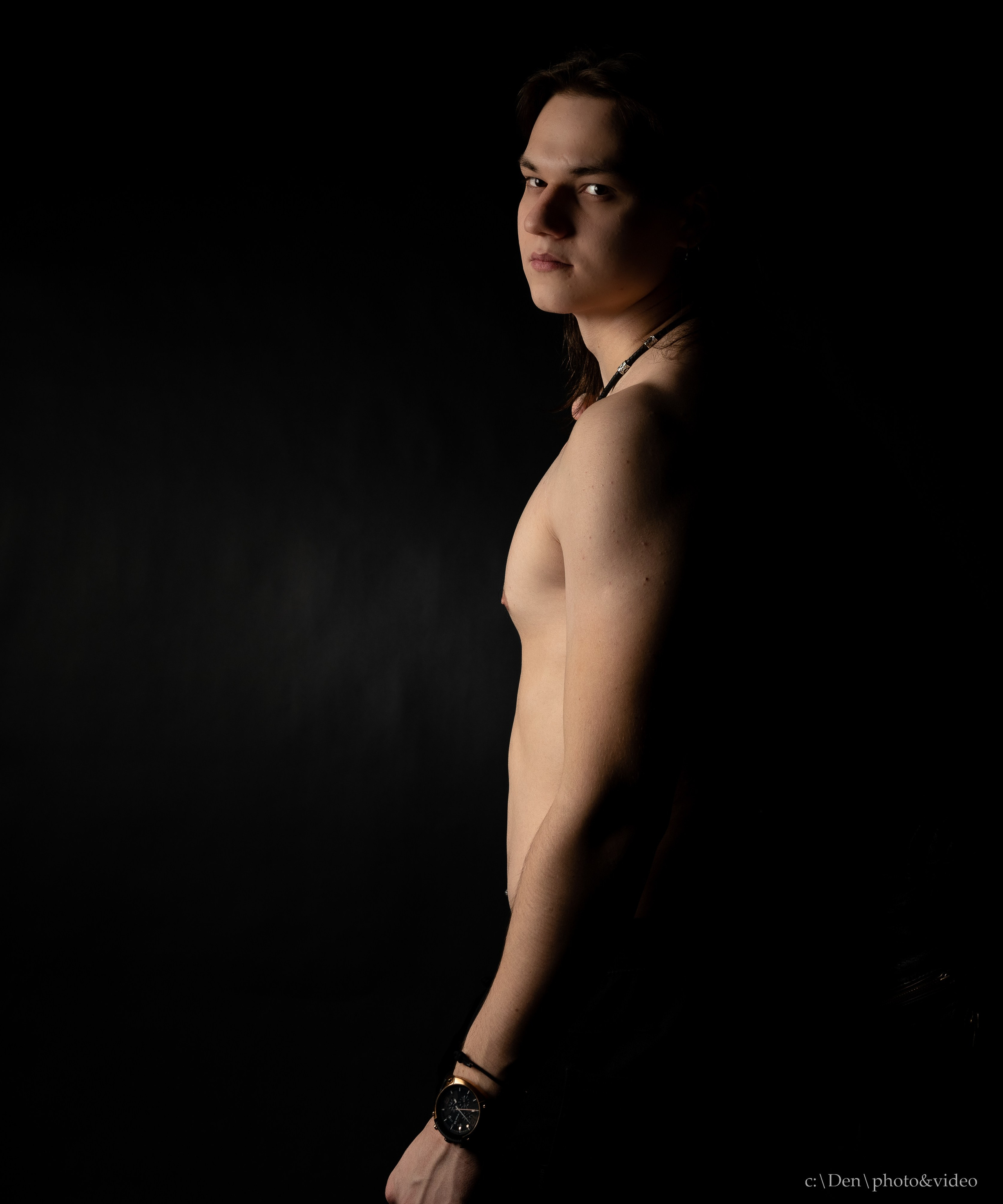 Жанровый портрет. Инди фотограф и видеограф в Курске Денис Смирнов