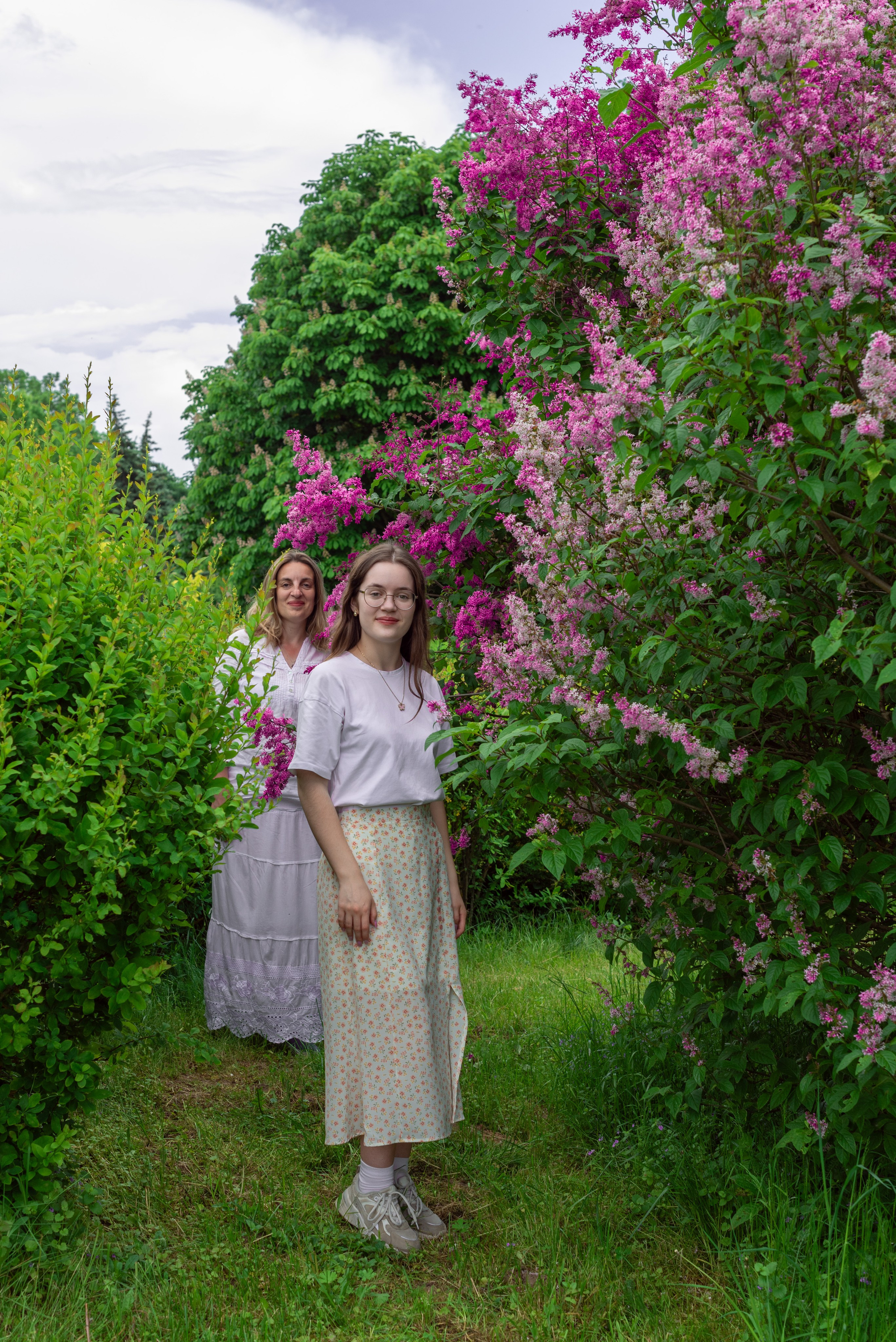 Мама и дочь в Лошицком парке. Фотограф Крещения и Венчания. Минск и другие города. Почтенная Наташа