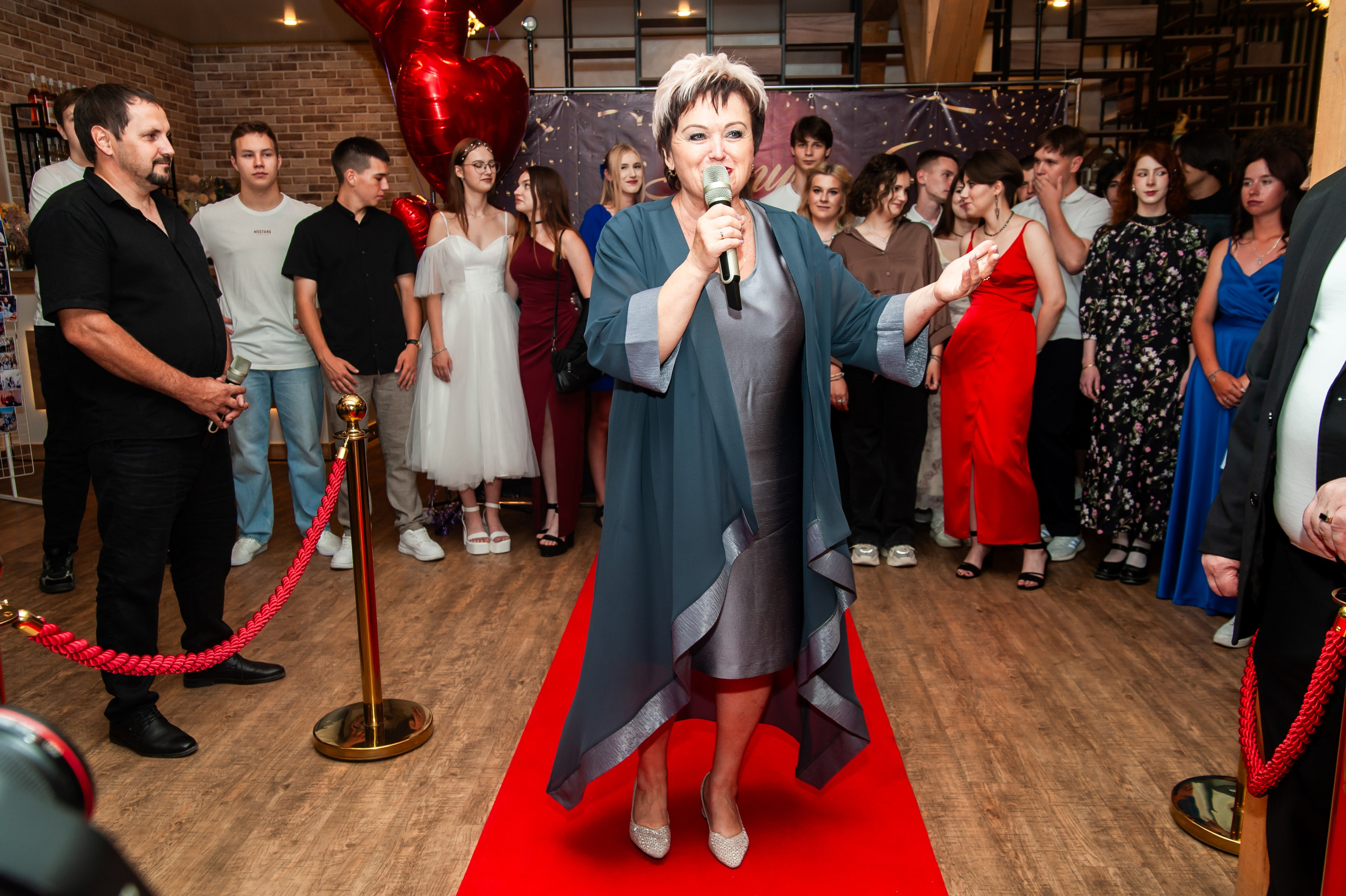 Выпускной МАОУ СОШ № 17 им. Эдуарда Есаяна. Свадебный и семейный фотограф Денис Лукьянов в Краснодаре, Краснодарском крае и Республике Крым