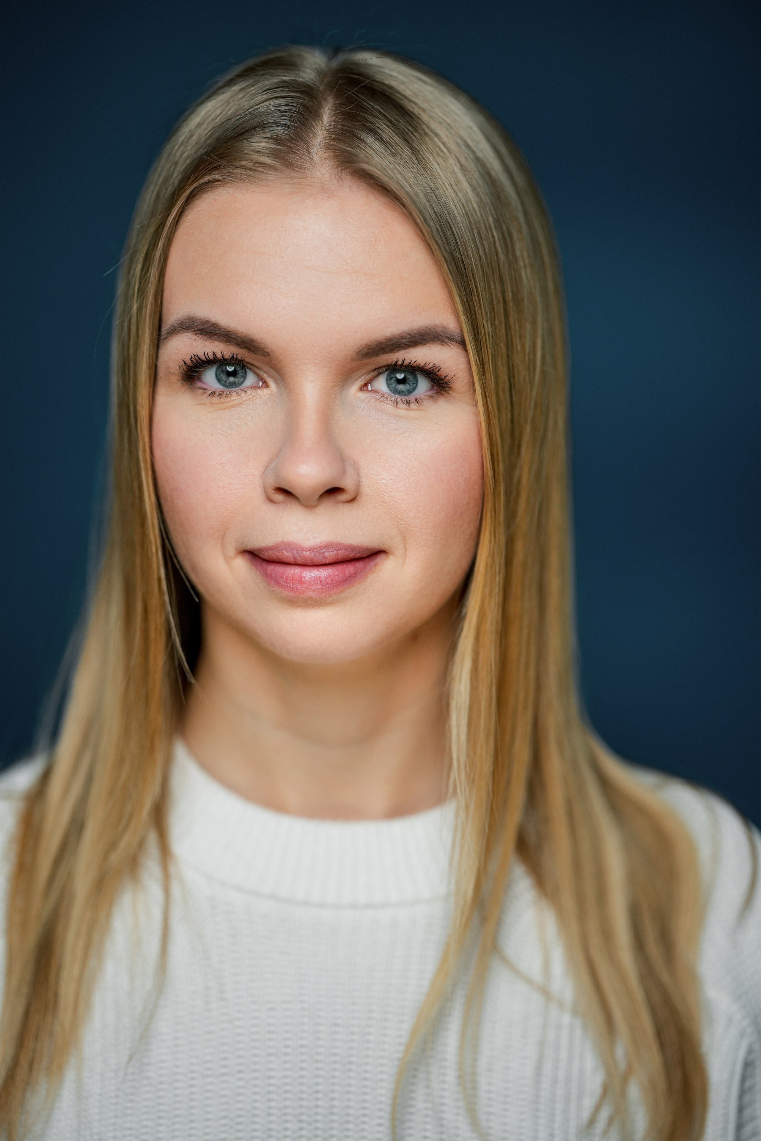 Актриса Давыдова Анастасия. Портретная съемка в Москве, студийный фотограф Игорь Фомин